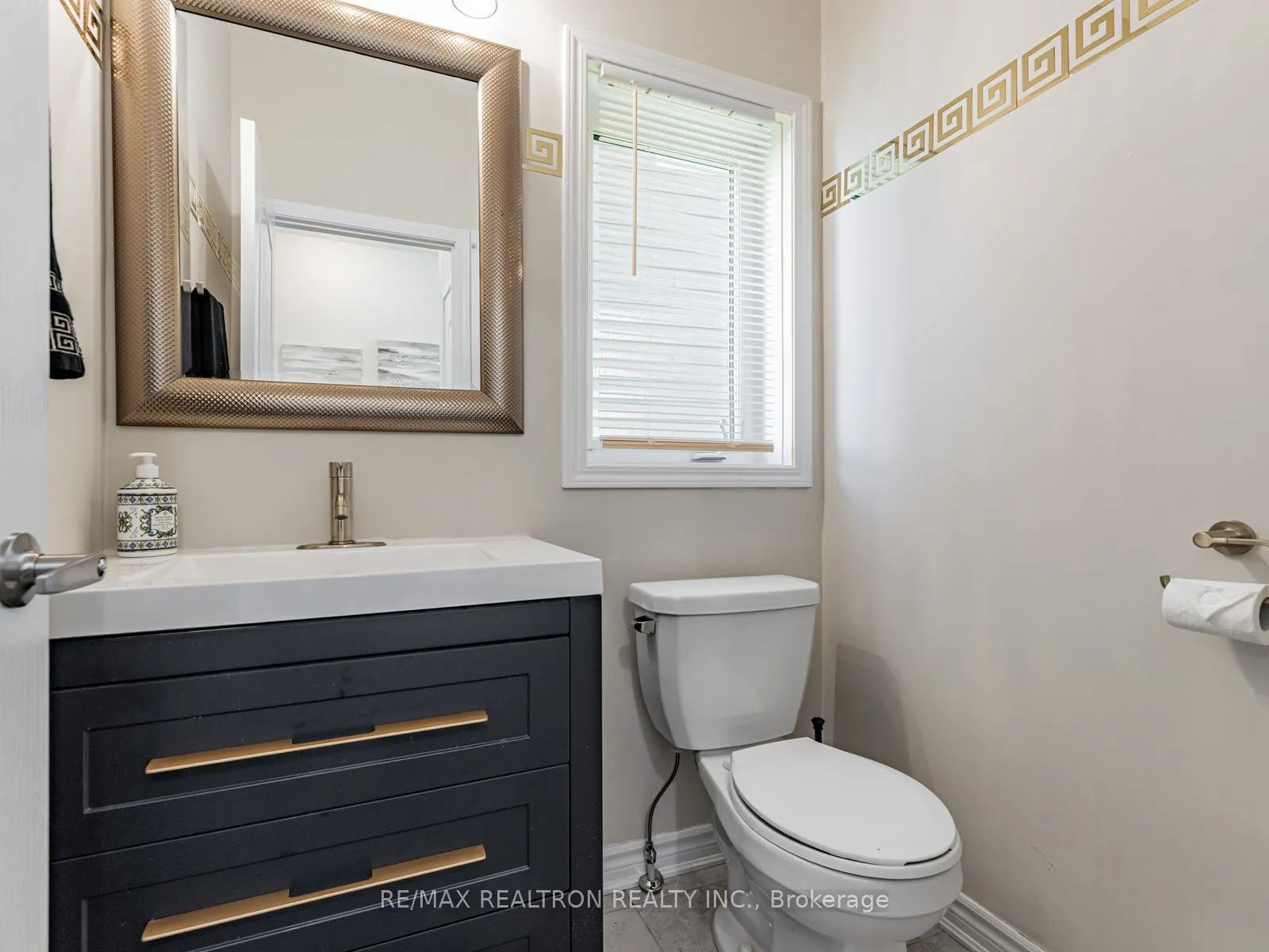 6 Bobolink Drive