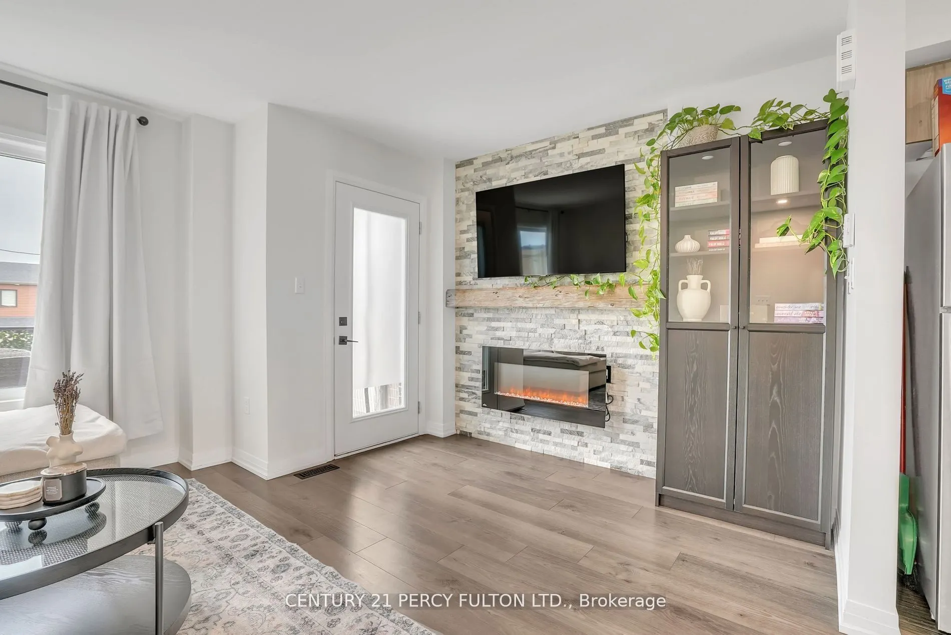 89 Fairlane Avenue