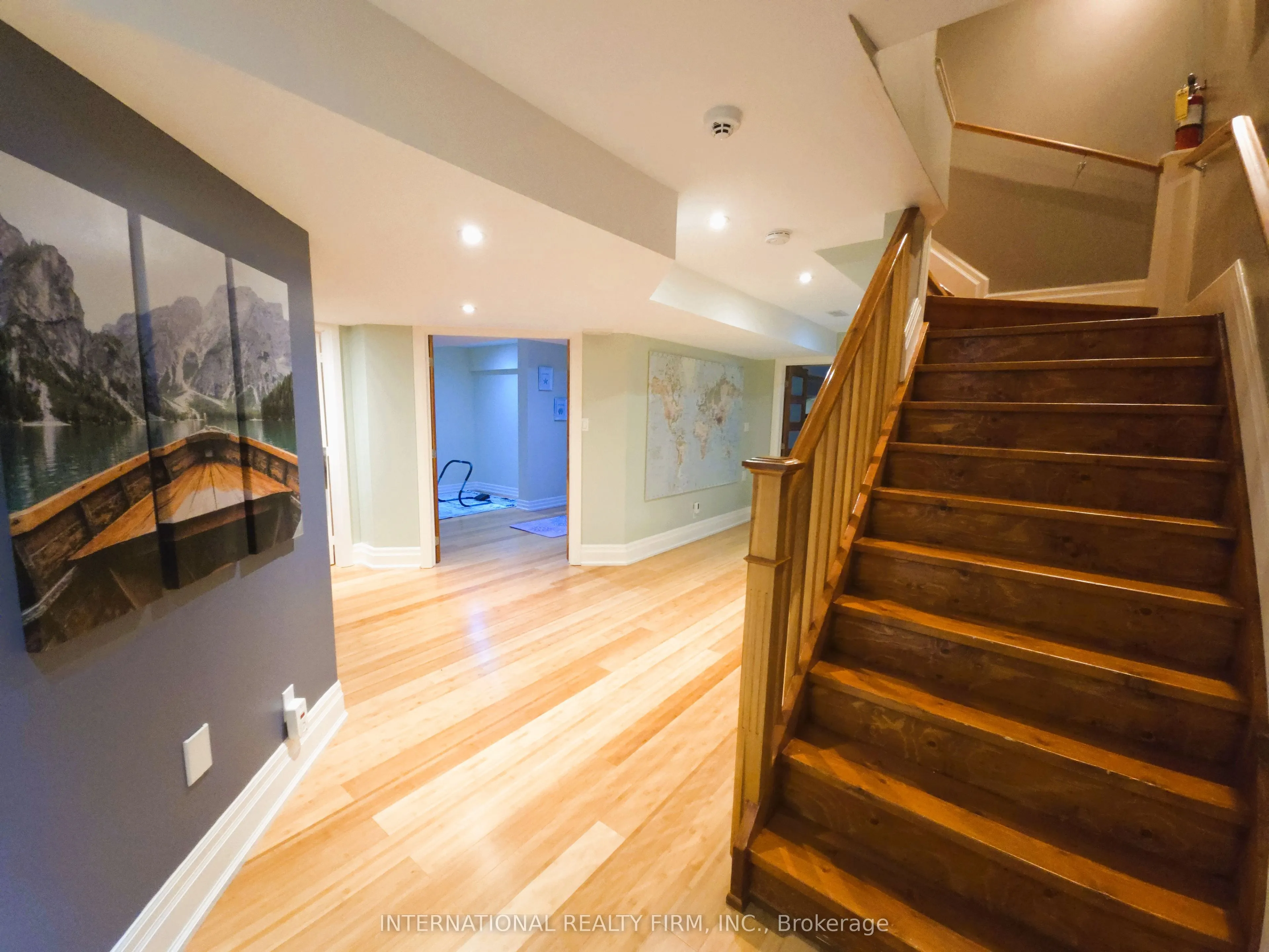 6 Pinehurst Lane