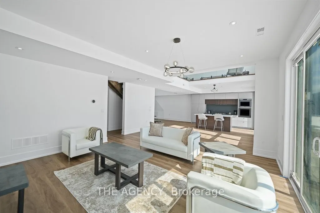 3714 Quayside Drive