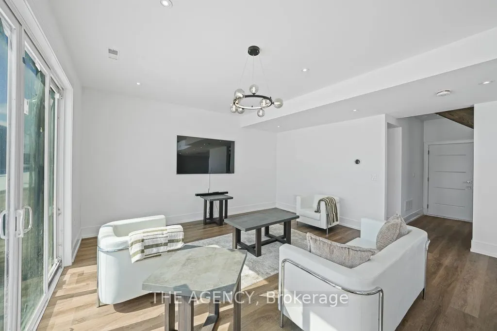 3714 Quayside Drive