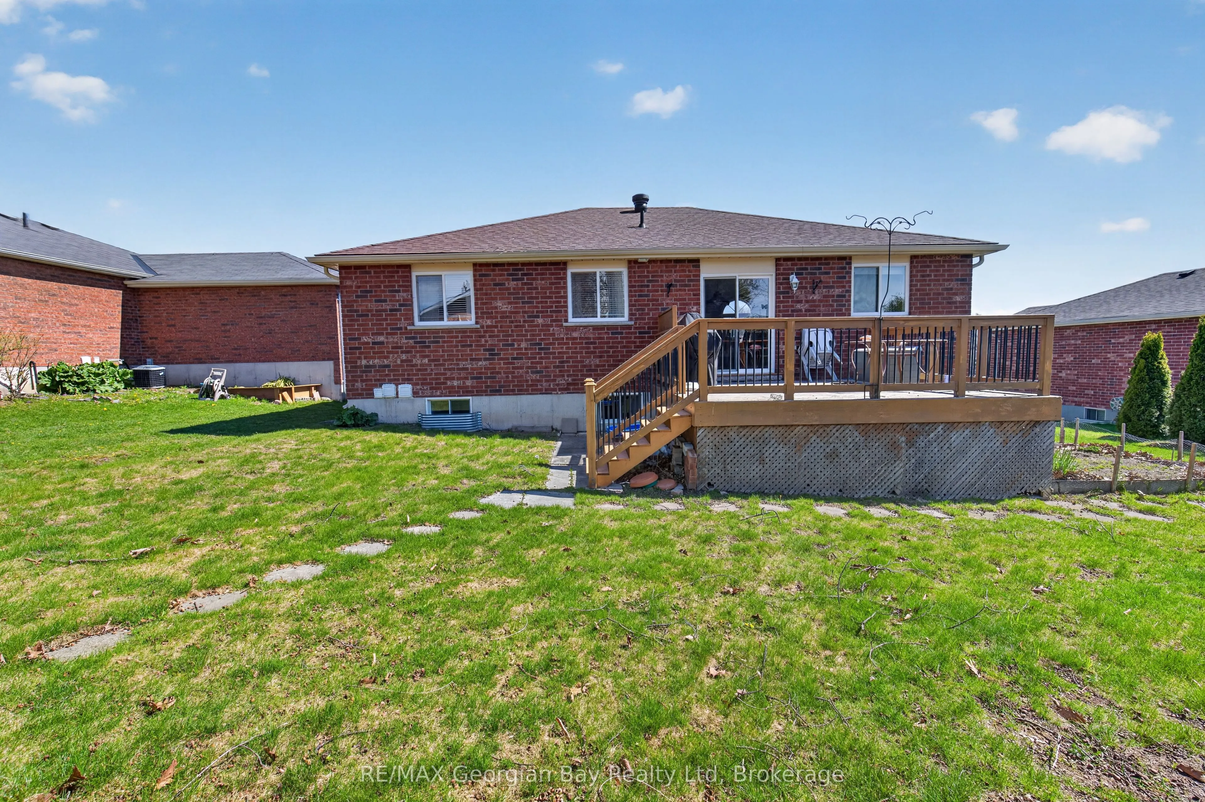 495 Shewfelt Crescent