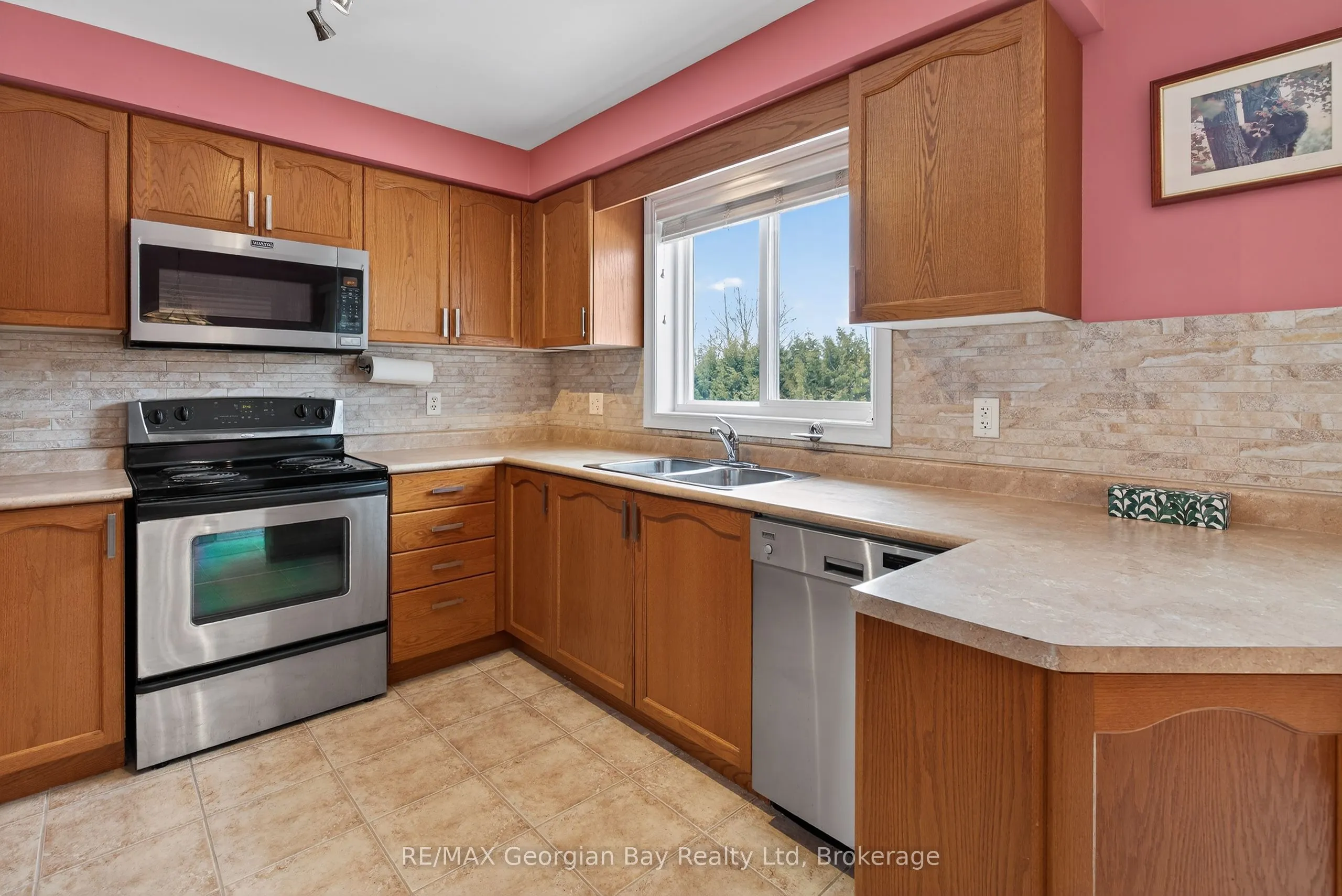 495 Shewfelt Crescent