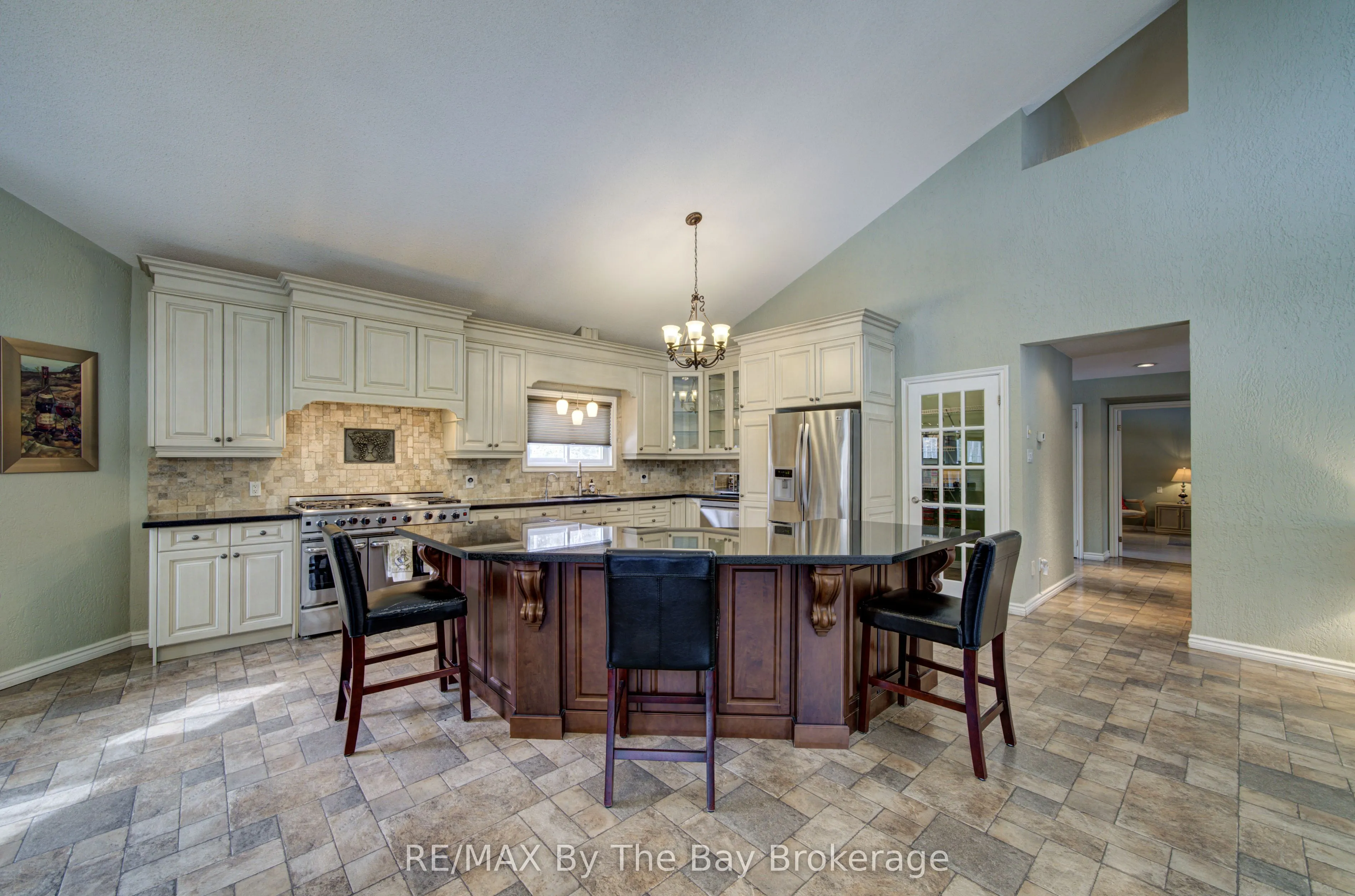 32 Bridlewood Crescent