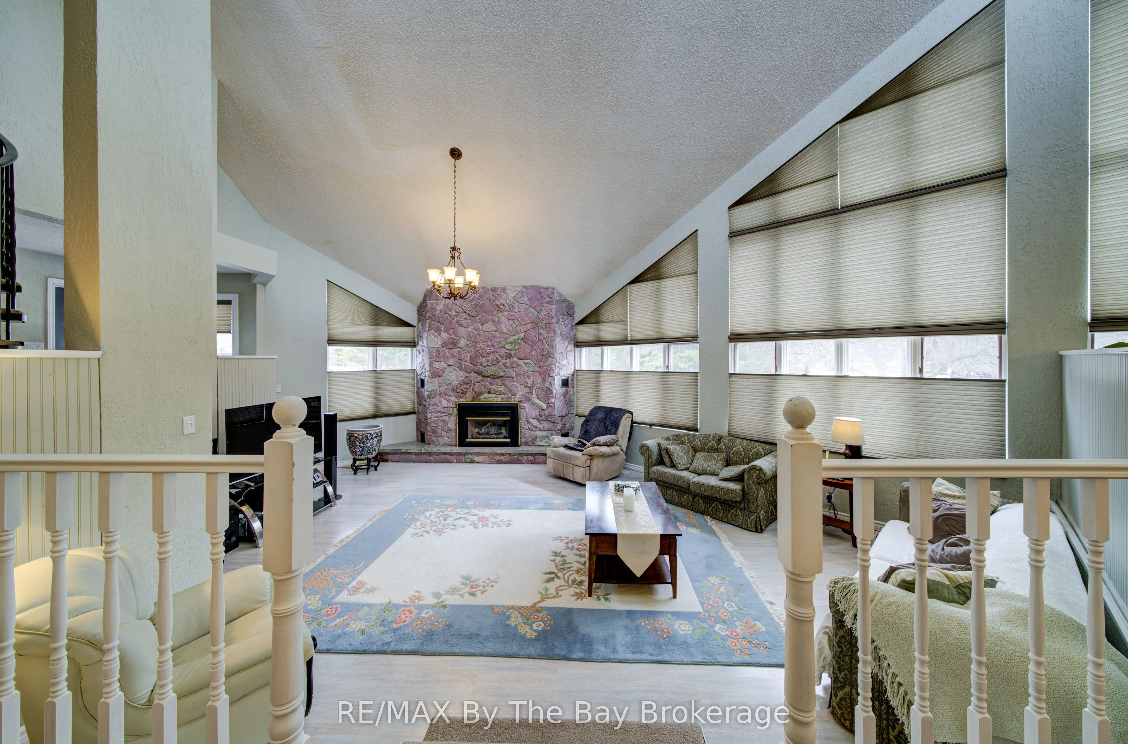 32 Bridlewood Crescent