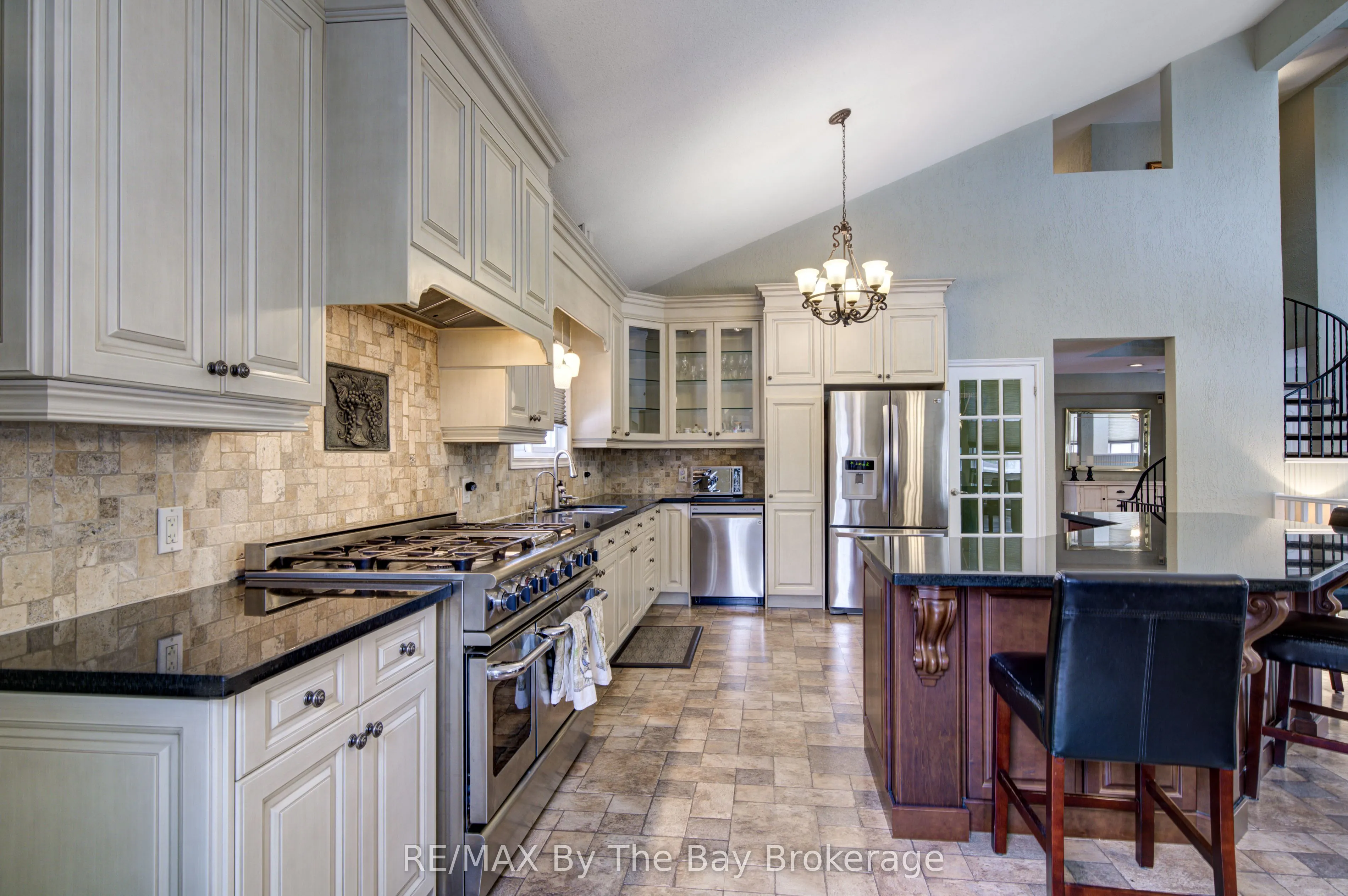 32 Bridlewood Crescent
