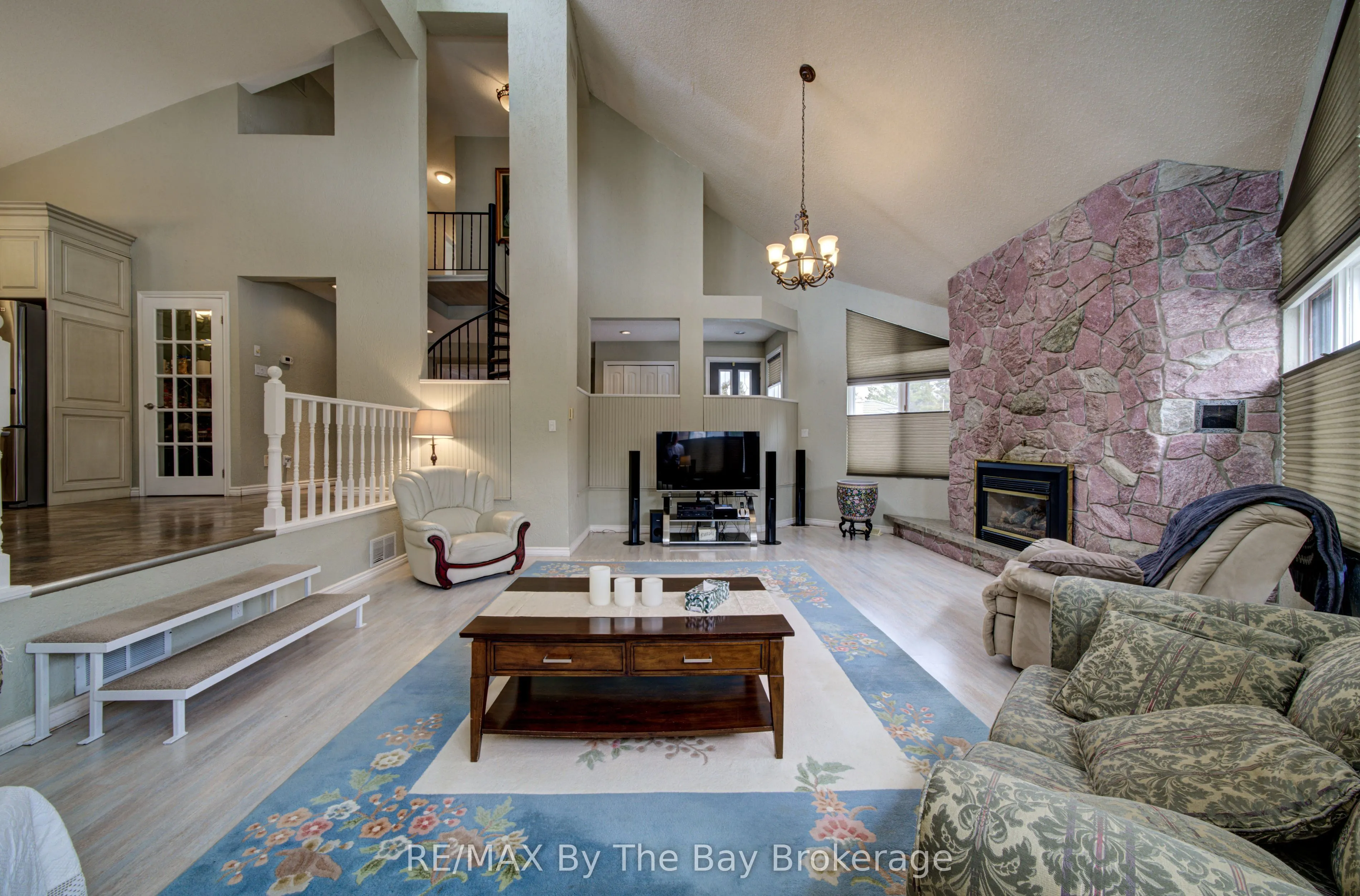 32 Bridlewood Crescent