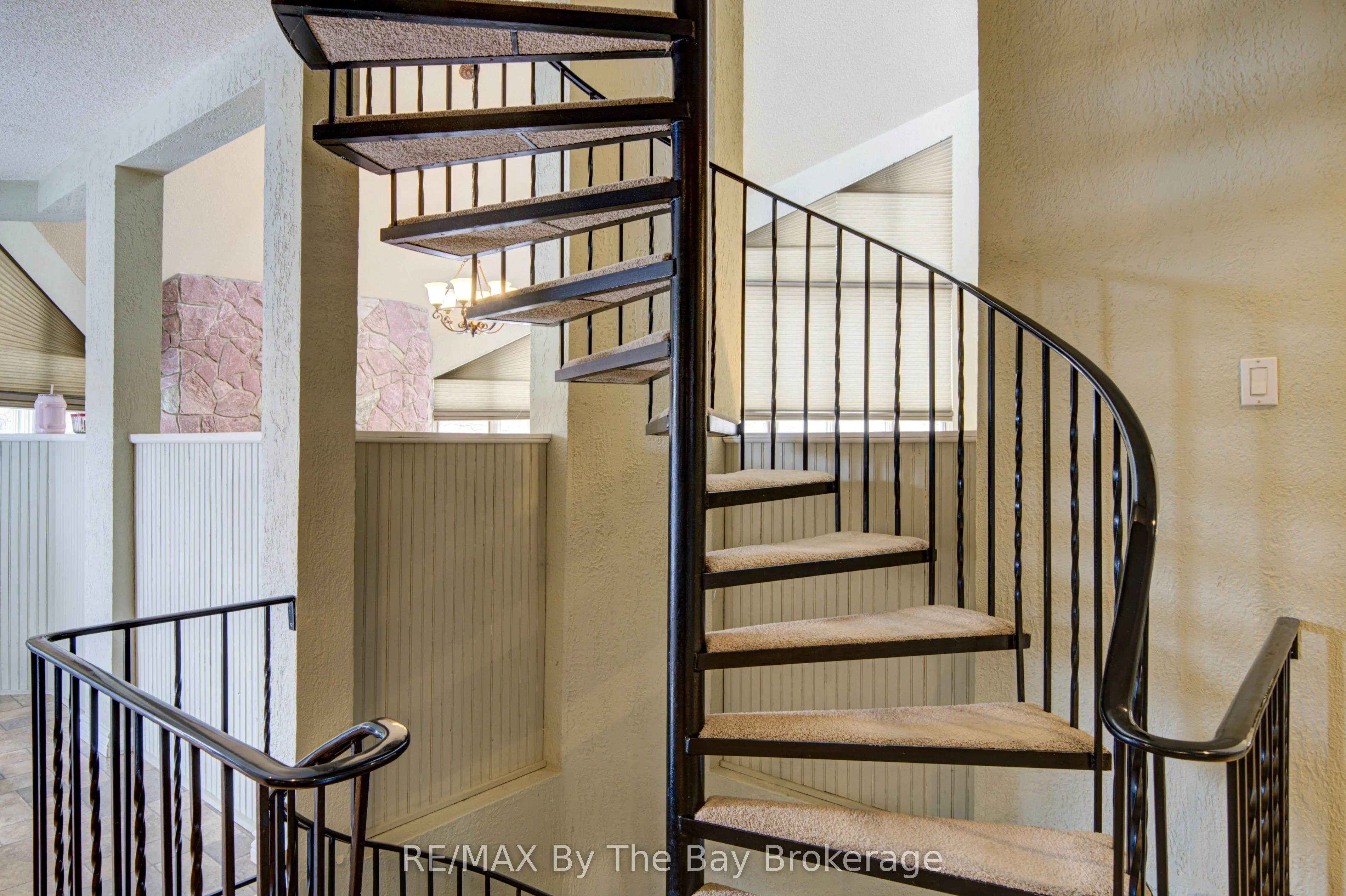 32 Bridlewood Crescent