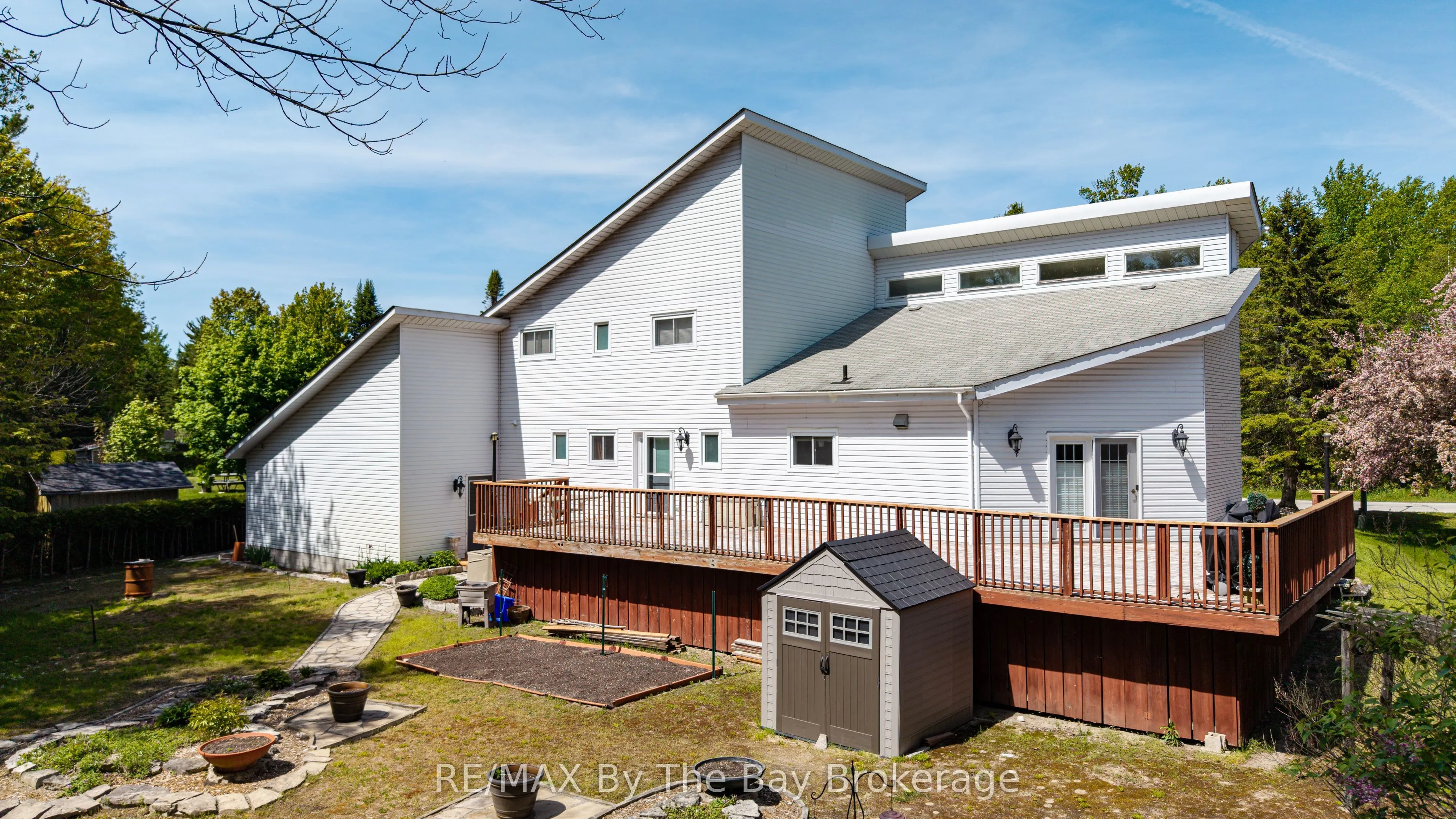 32 Bridlewood Crescent