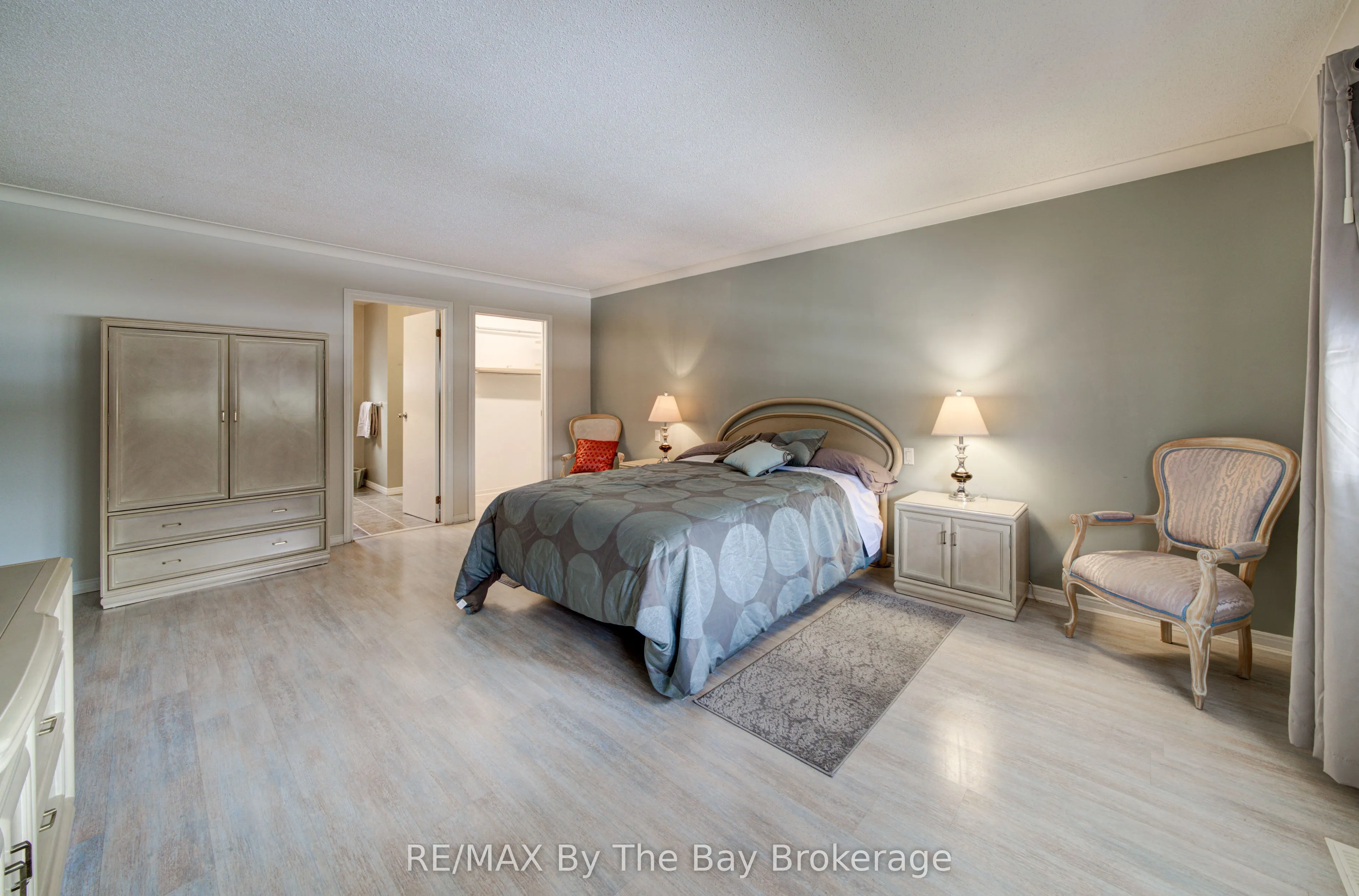 32 Bridlewood Crescent