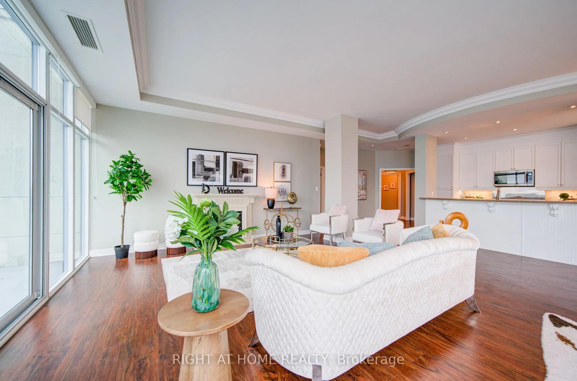 37 Ellen Street #PH06