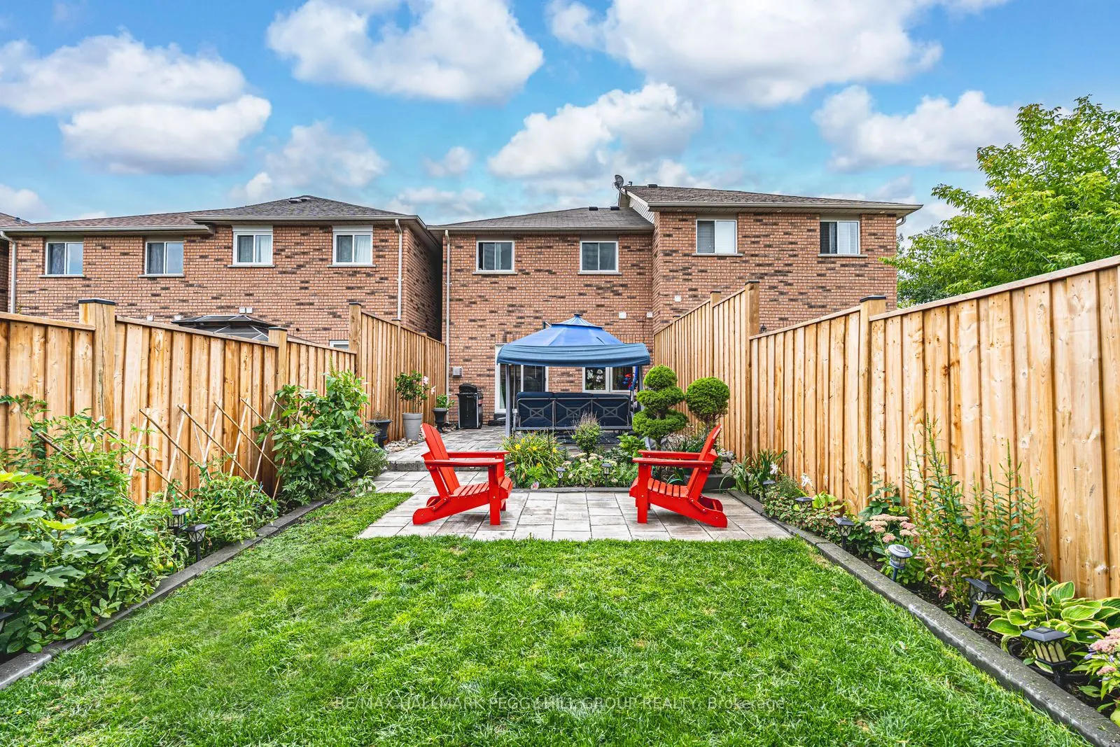 17 Bruce Crescent