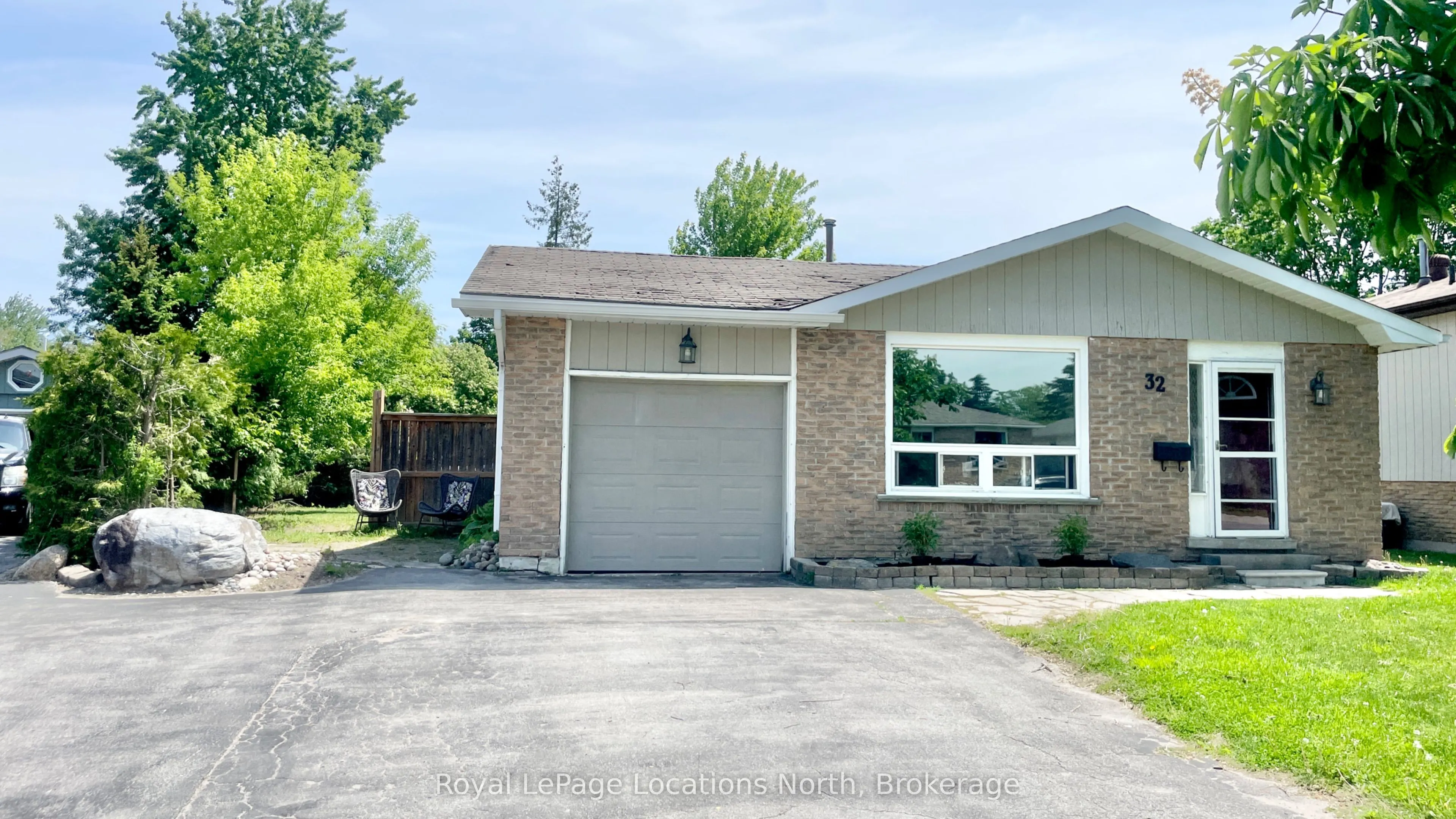 32 Courtice Crescent