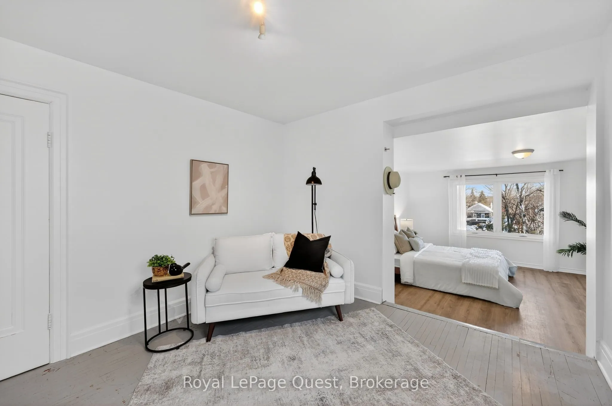 109 Brant Street E