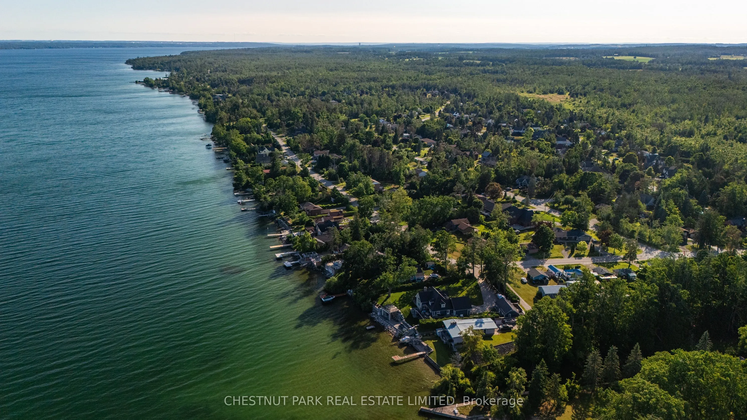 47 Lakeshore Road W