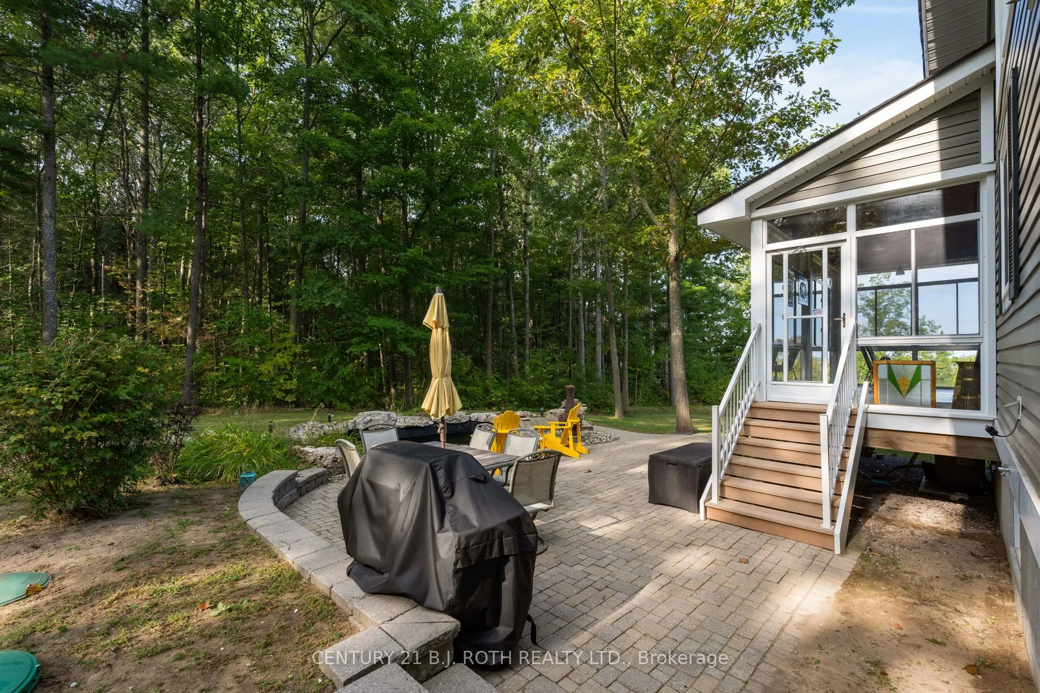 2710 Portage Trail