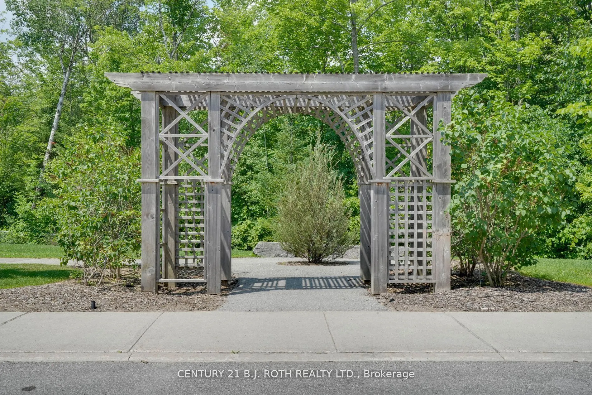 5 Greenwich Street #207