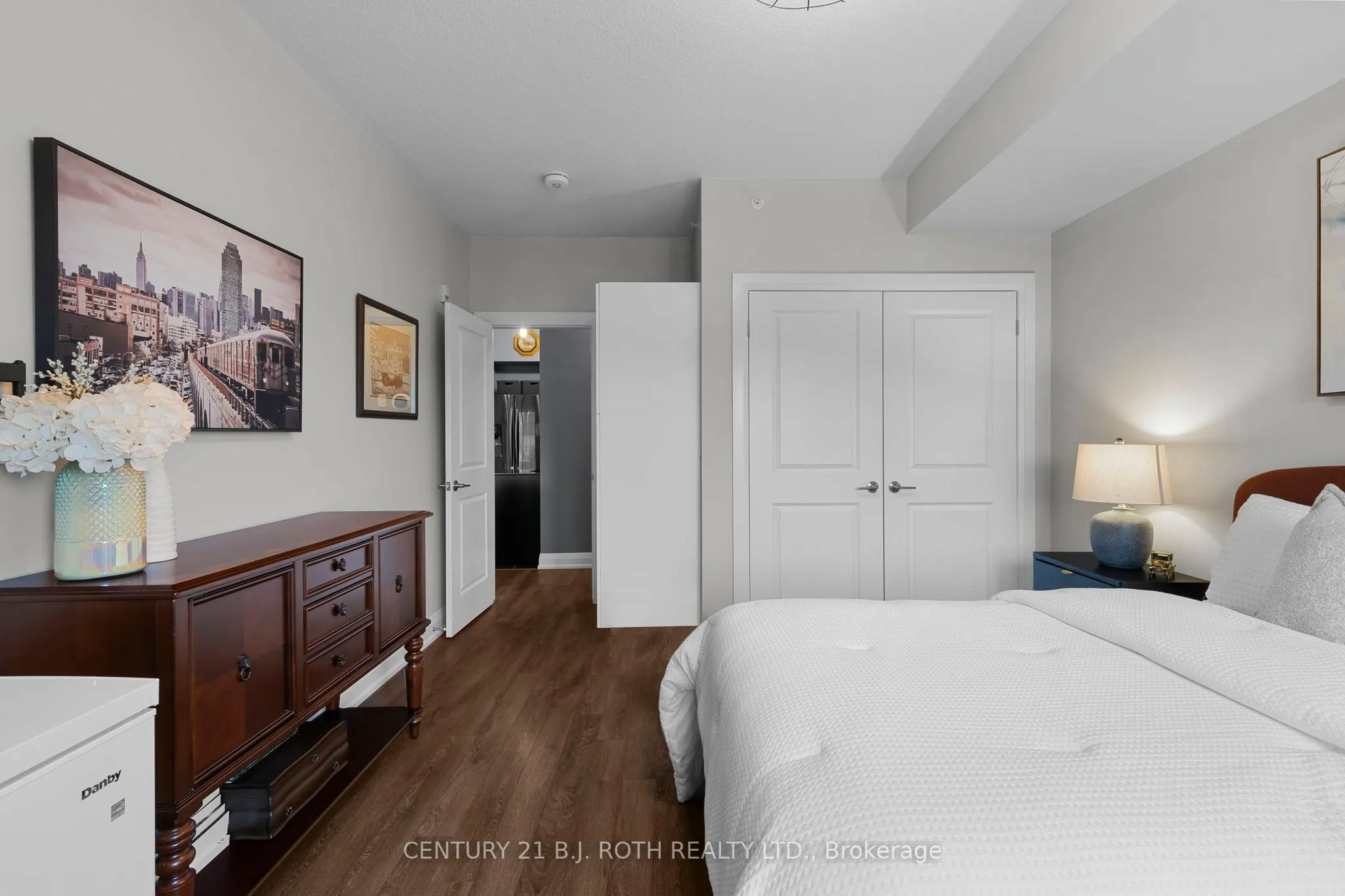 5 Greenwich Street #207