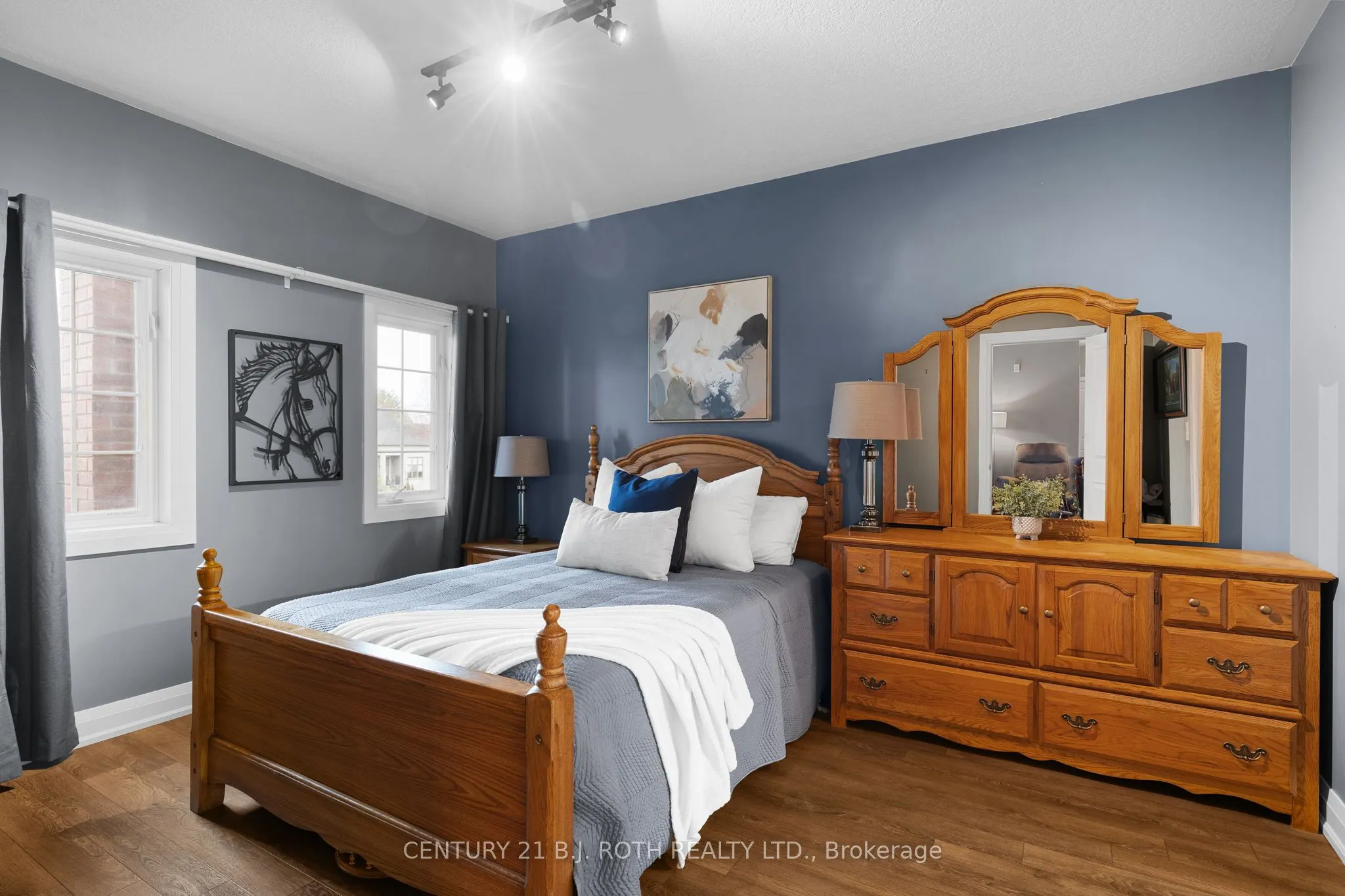 5 Greenwich Street #207