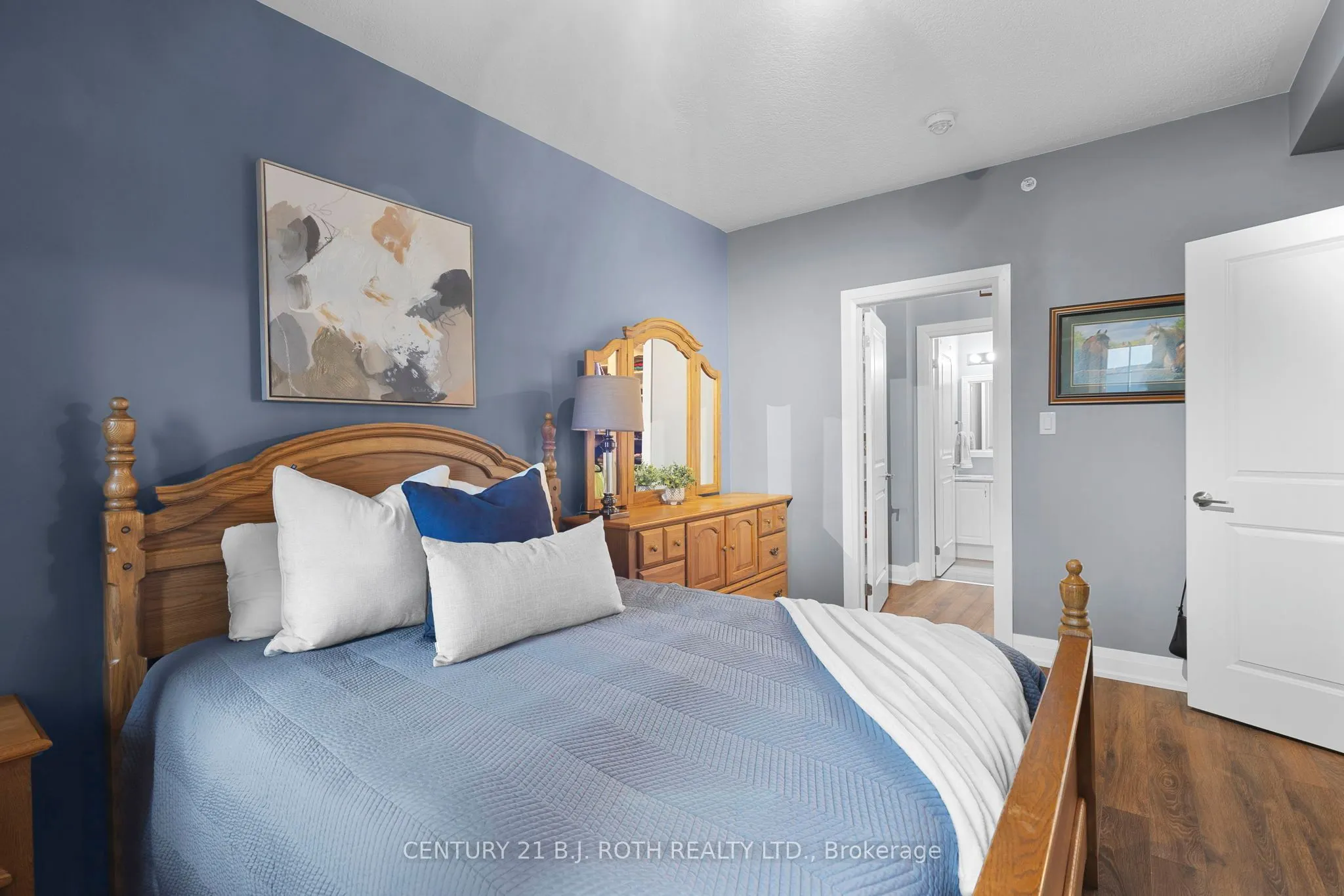 5 Greenwich Street #207