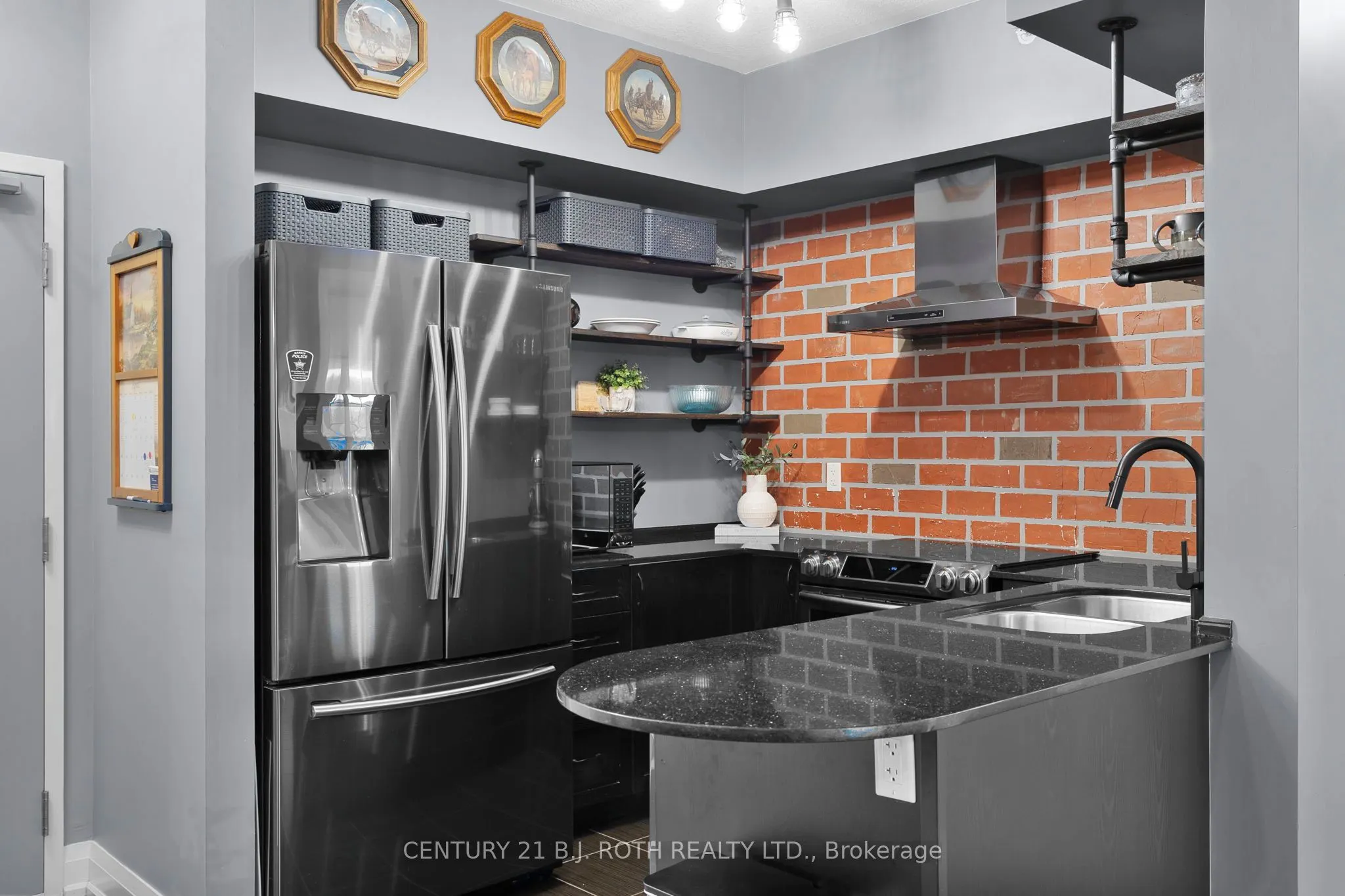 5 Greenwich Street #207