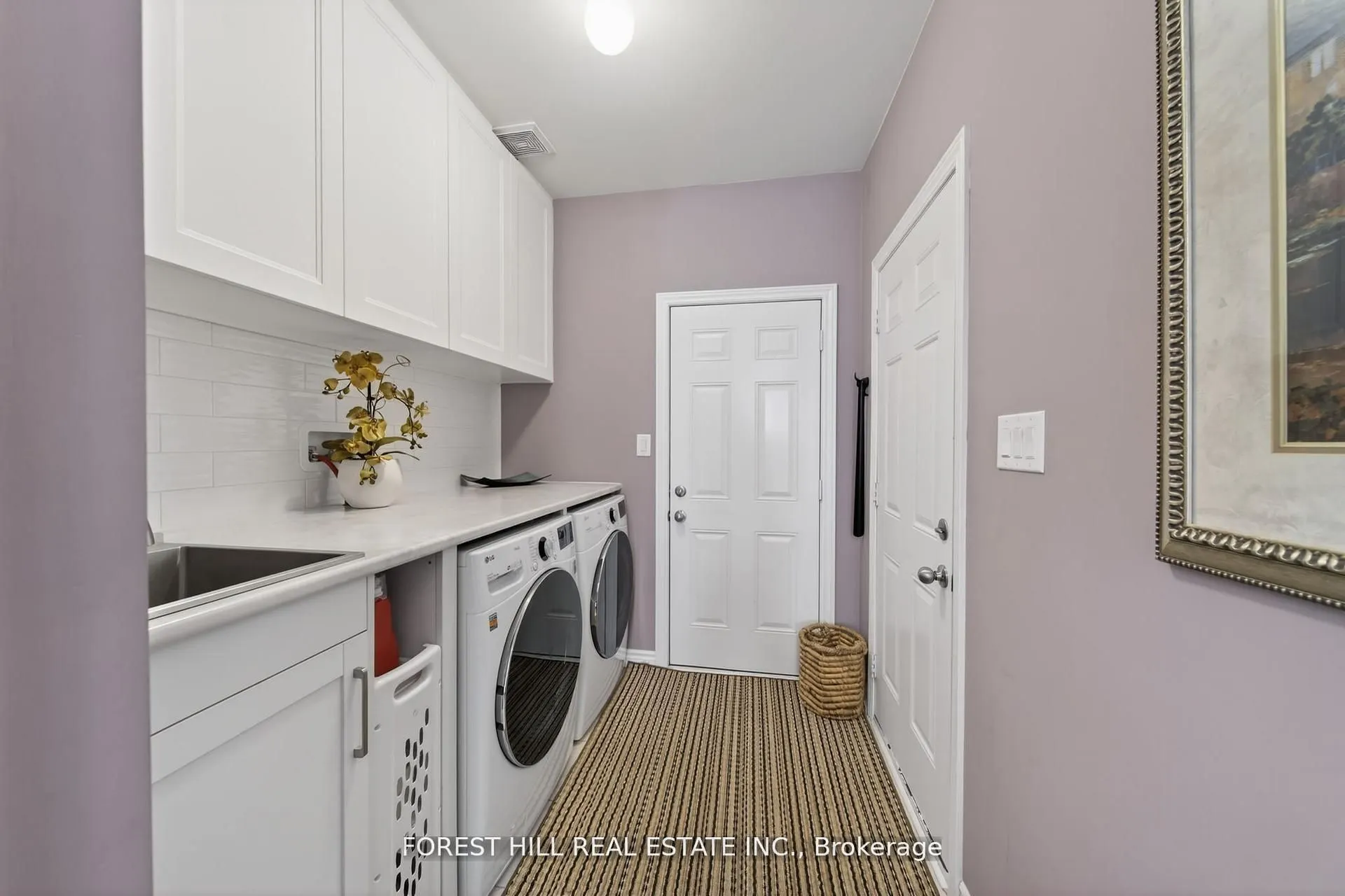 37 Rugman Crescent
