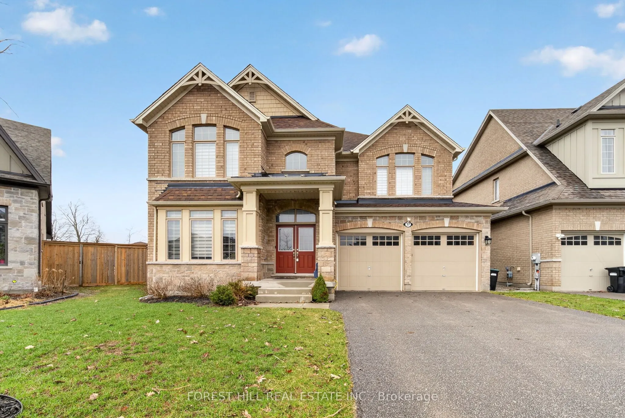 37 Rugman Crescent