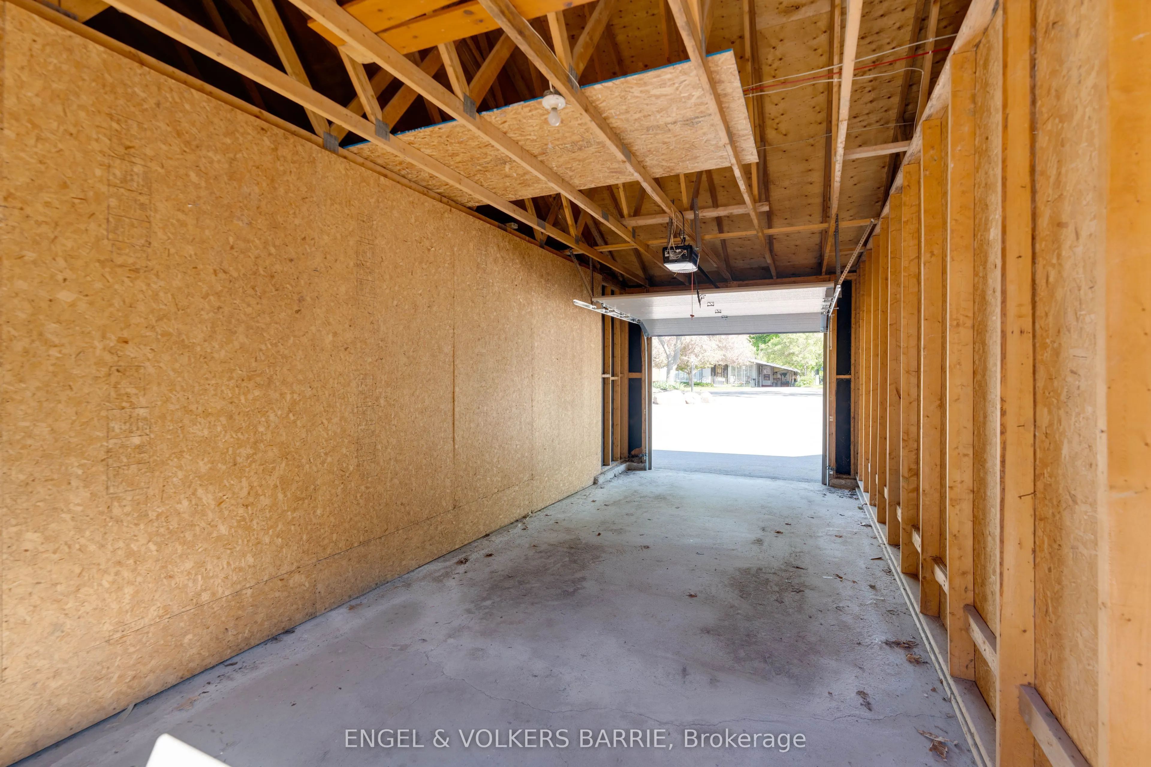 43 Olive Crescent #204
