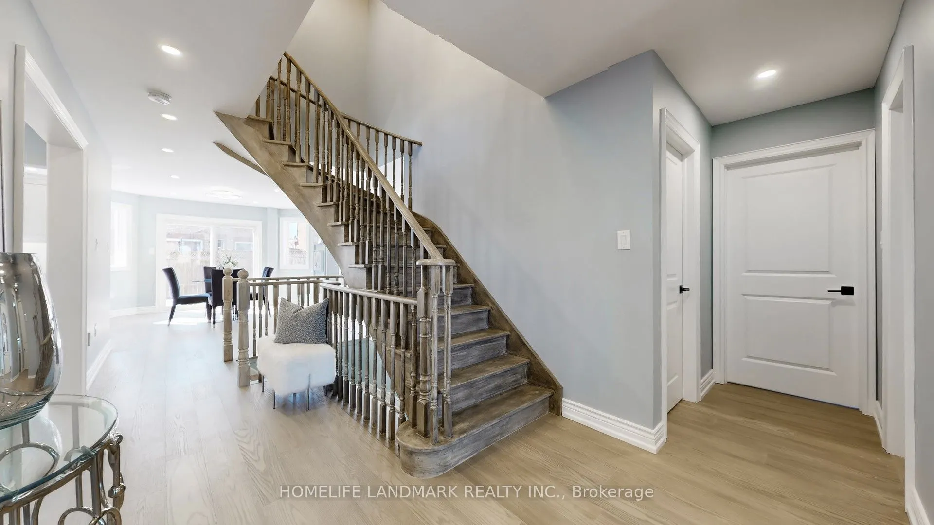75 Ambler Bay