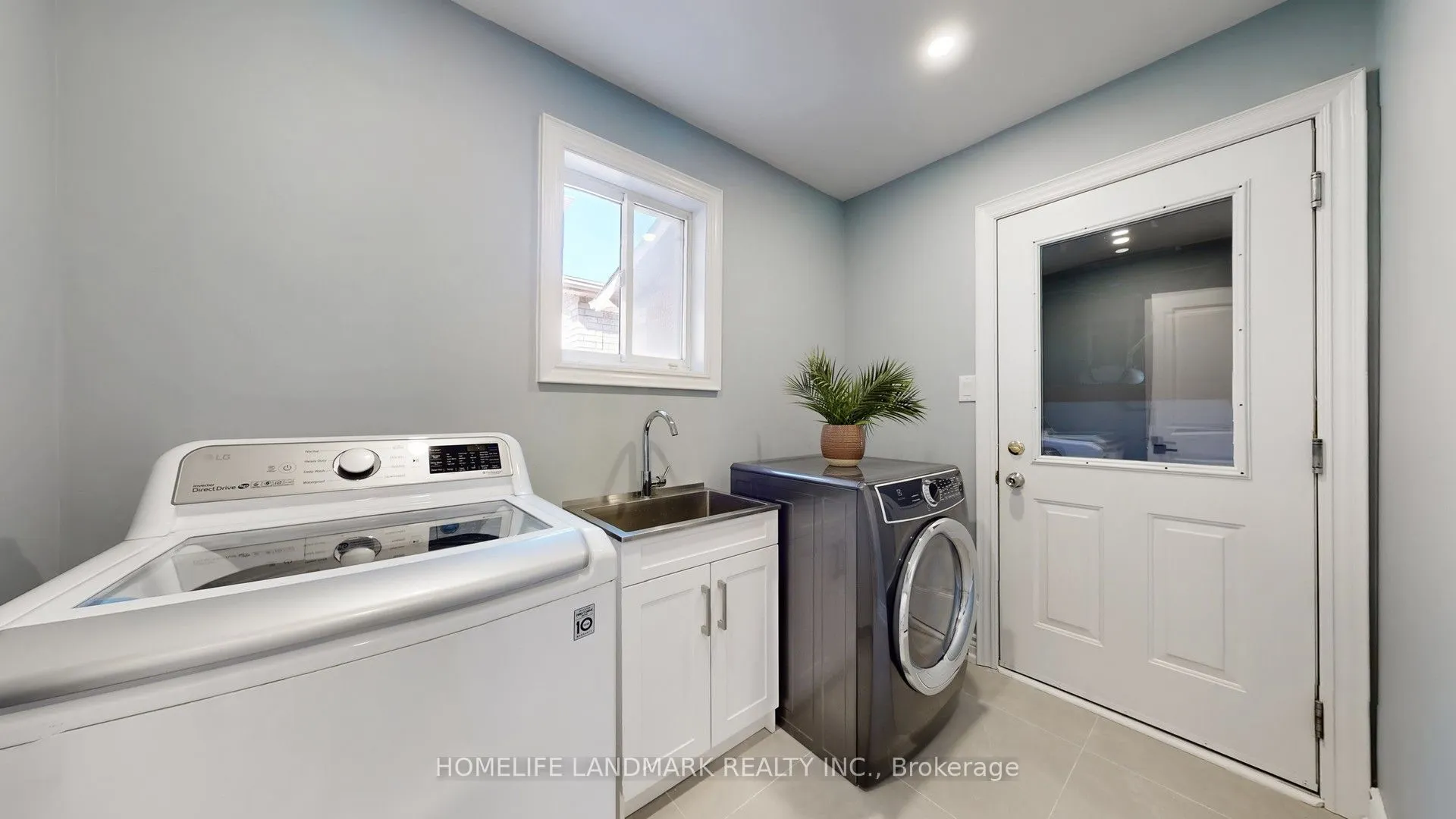 75 Ambler Bay