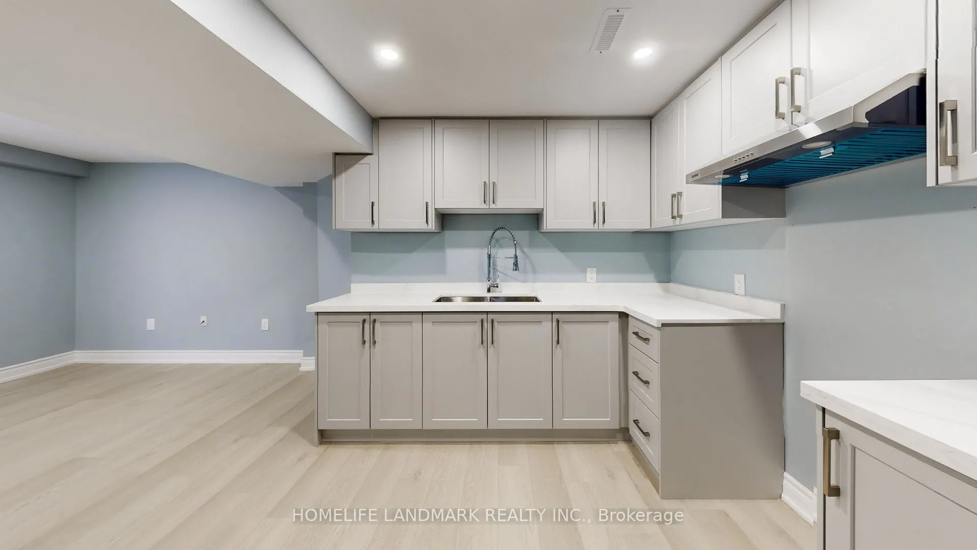 75 Ambler Bay