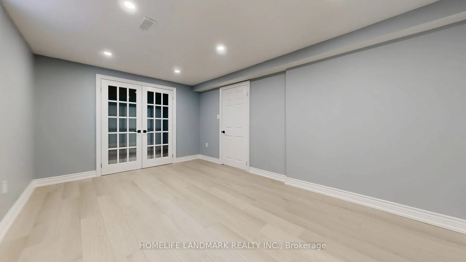 75 Ambler Bay