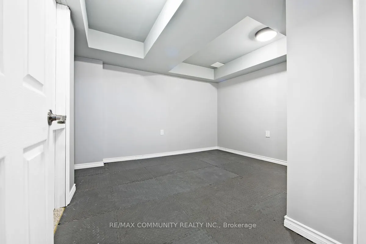 48 Riverwalk Place