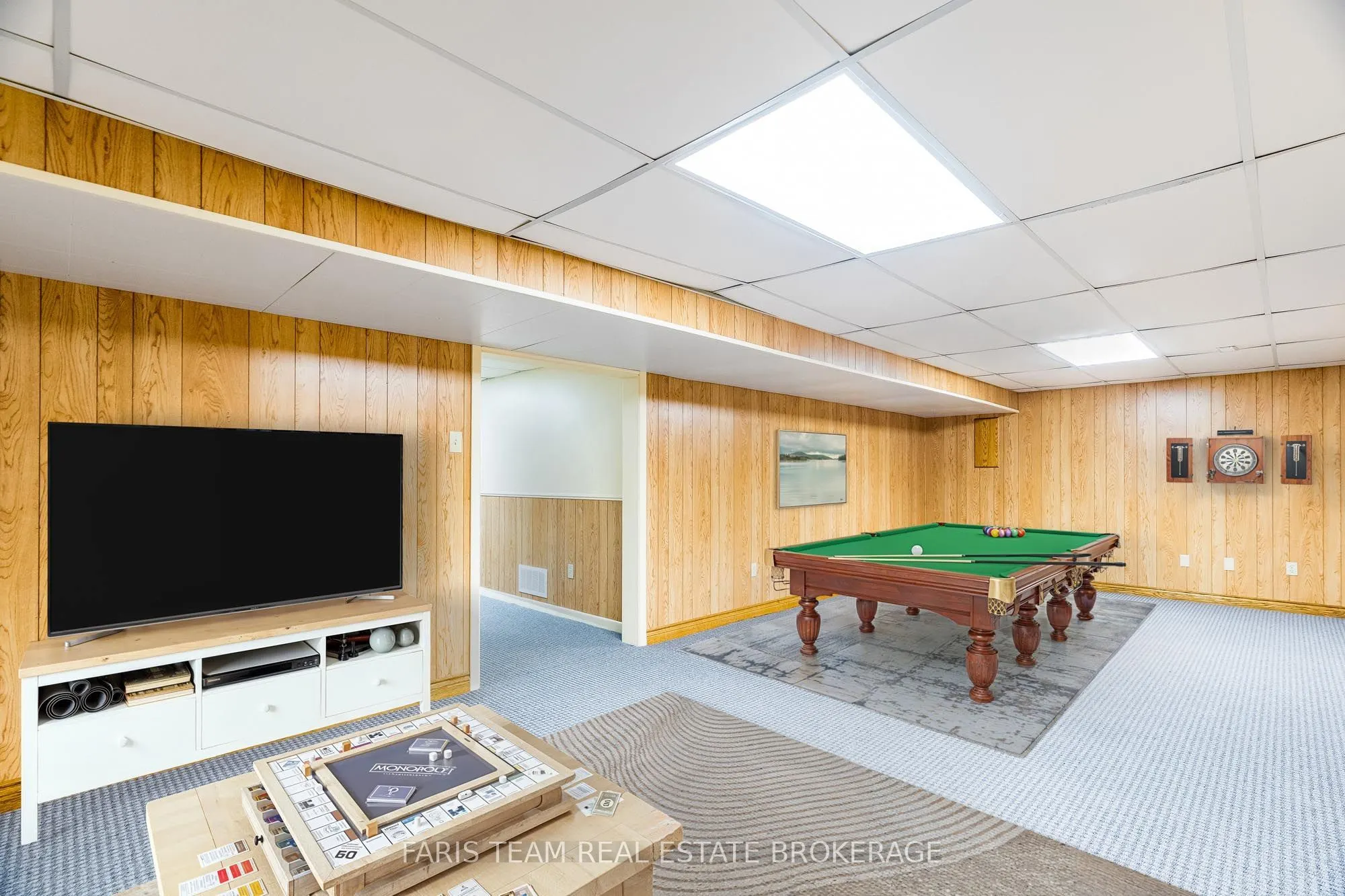 301 Concession 4 Road E