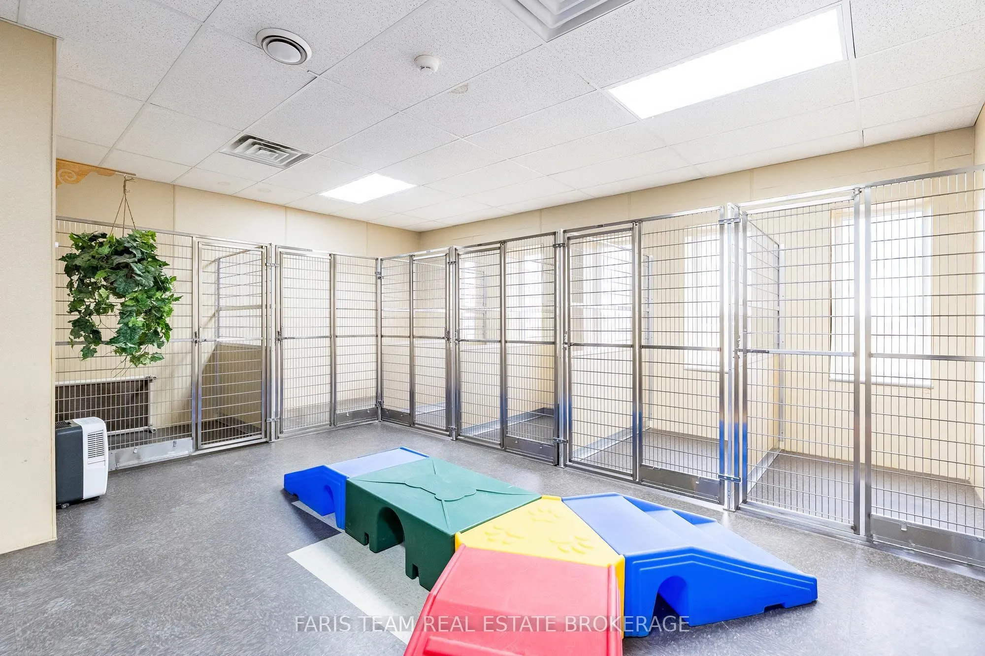 301 Concession 4 Road E