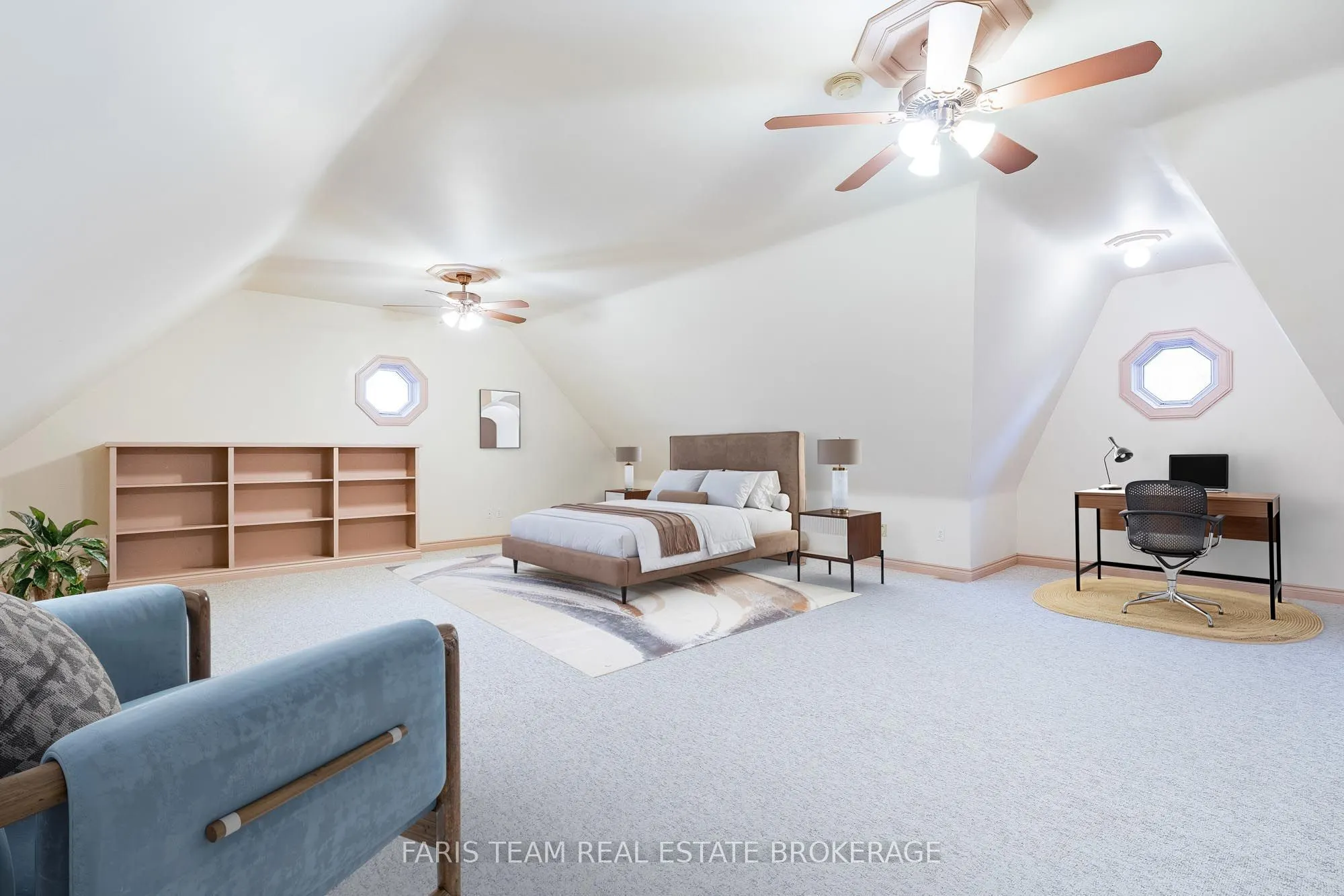 301 Concession 4 Road E