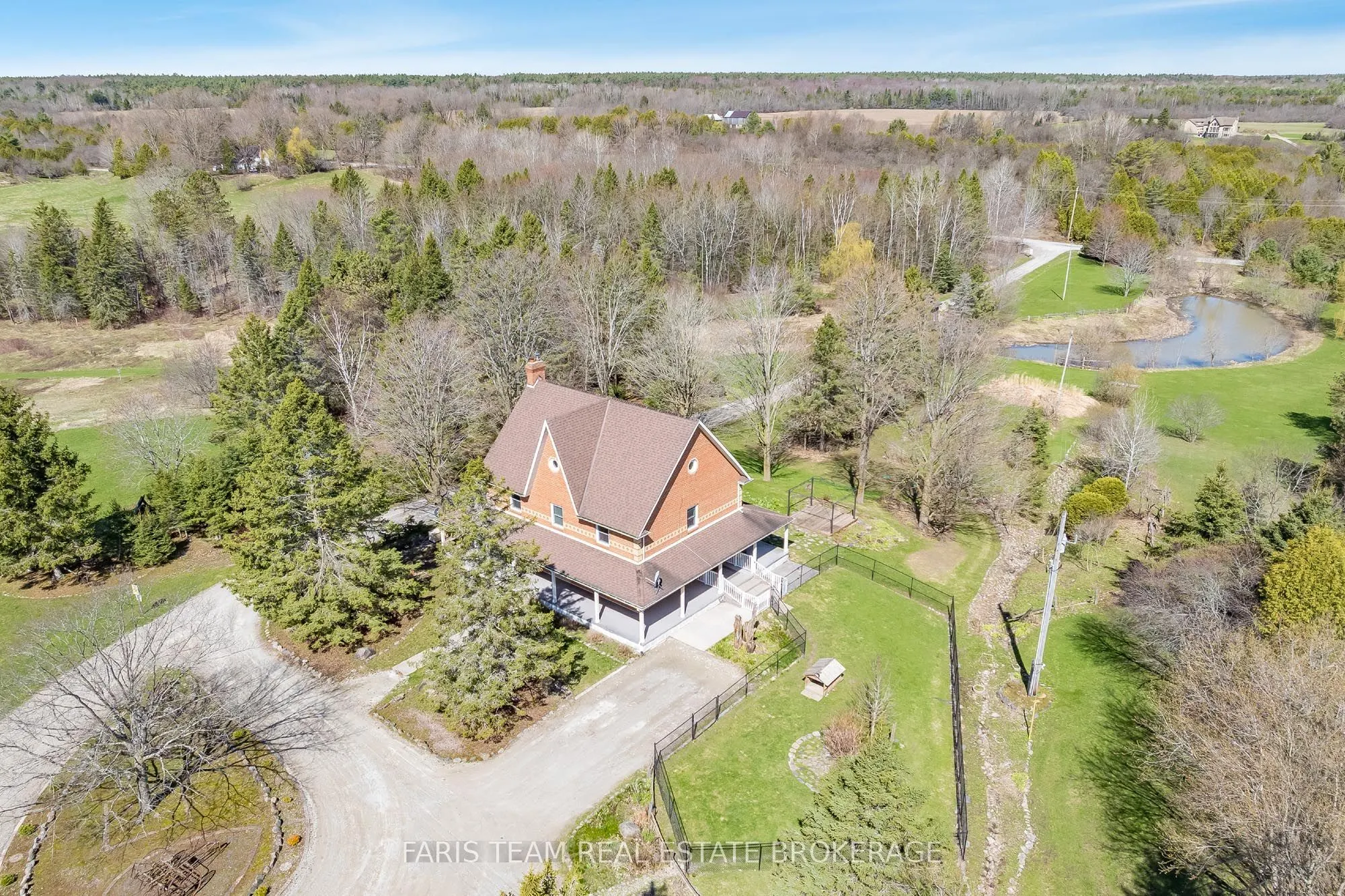 301 Concession 4 Road E