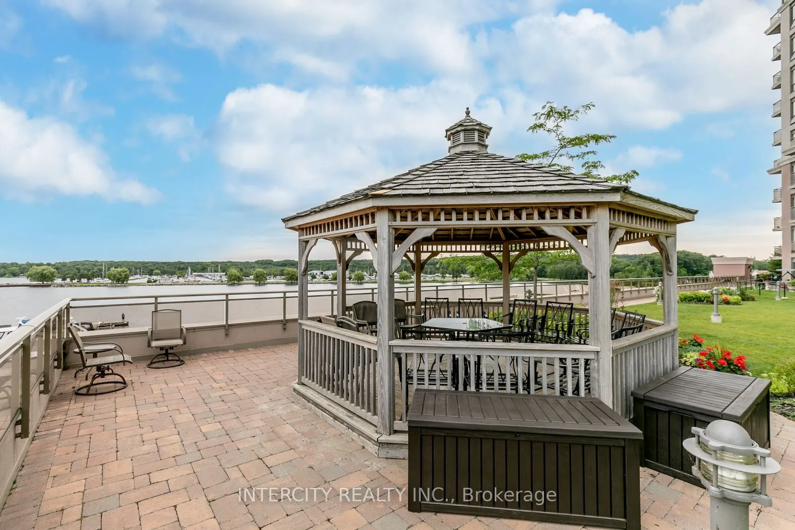 699 Aberdeen Boulevard #905