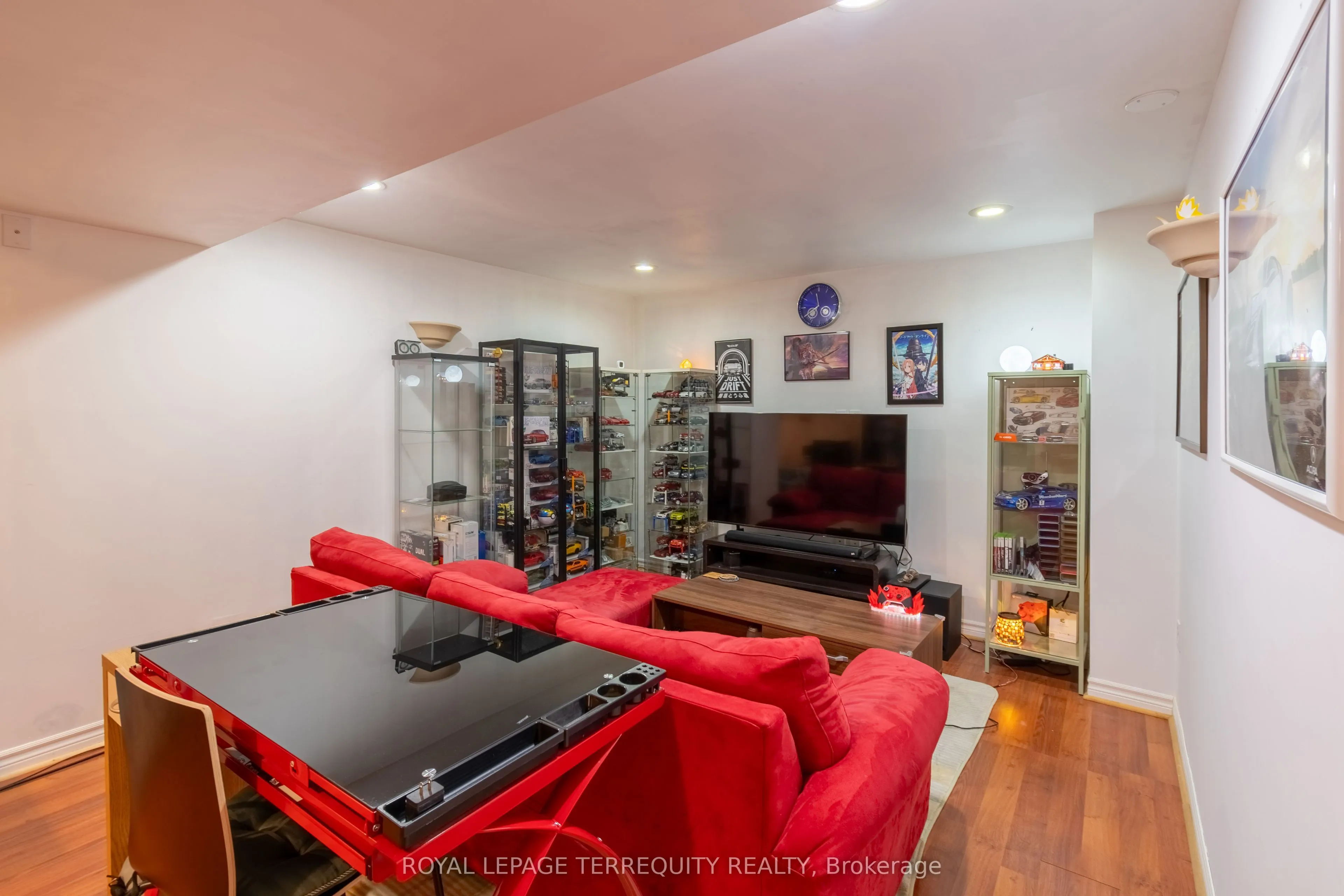 35 Raquel Street