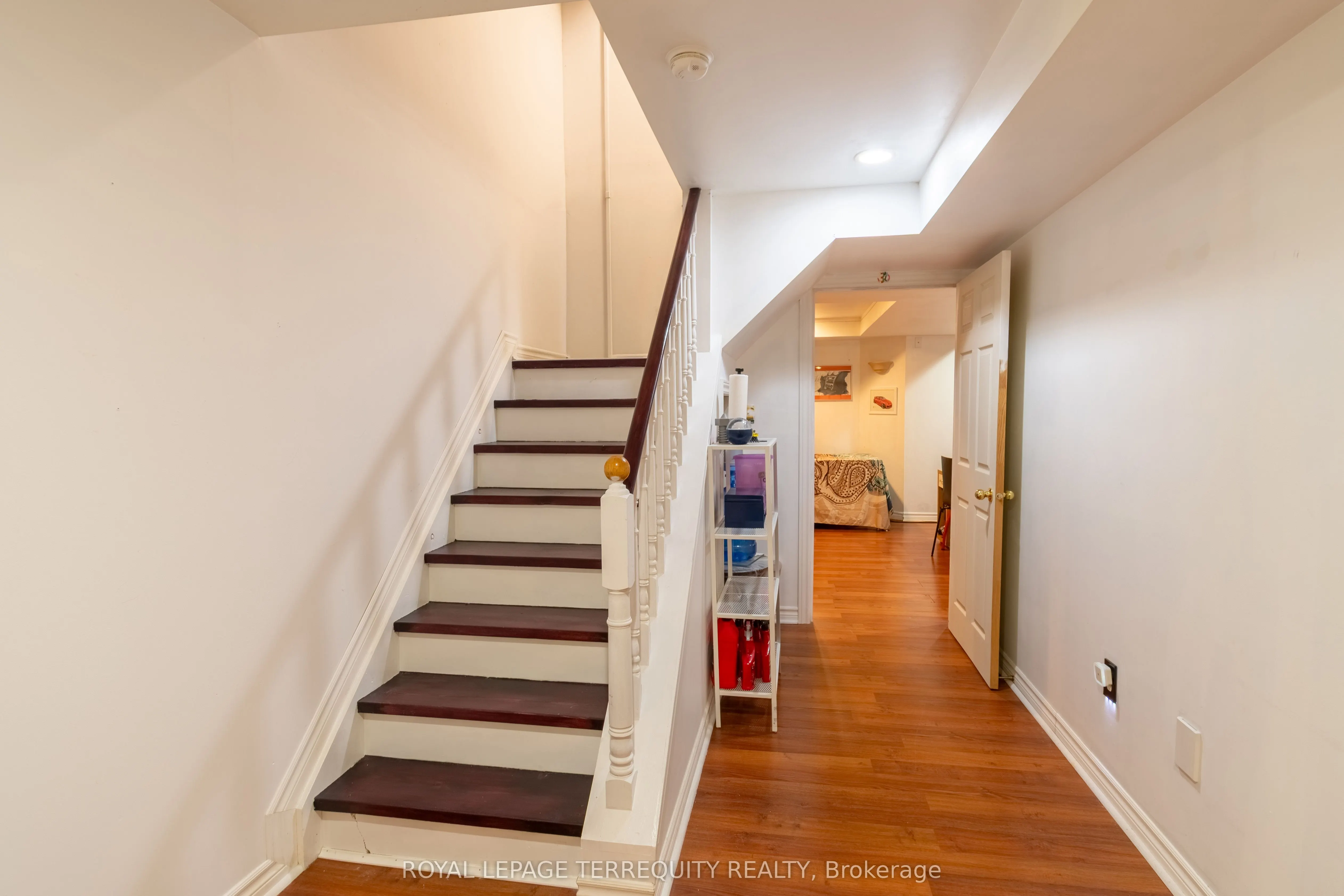 35 Raquel Street