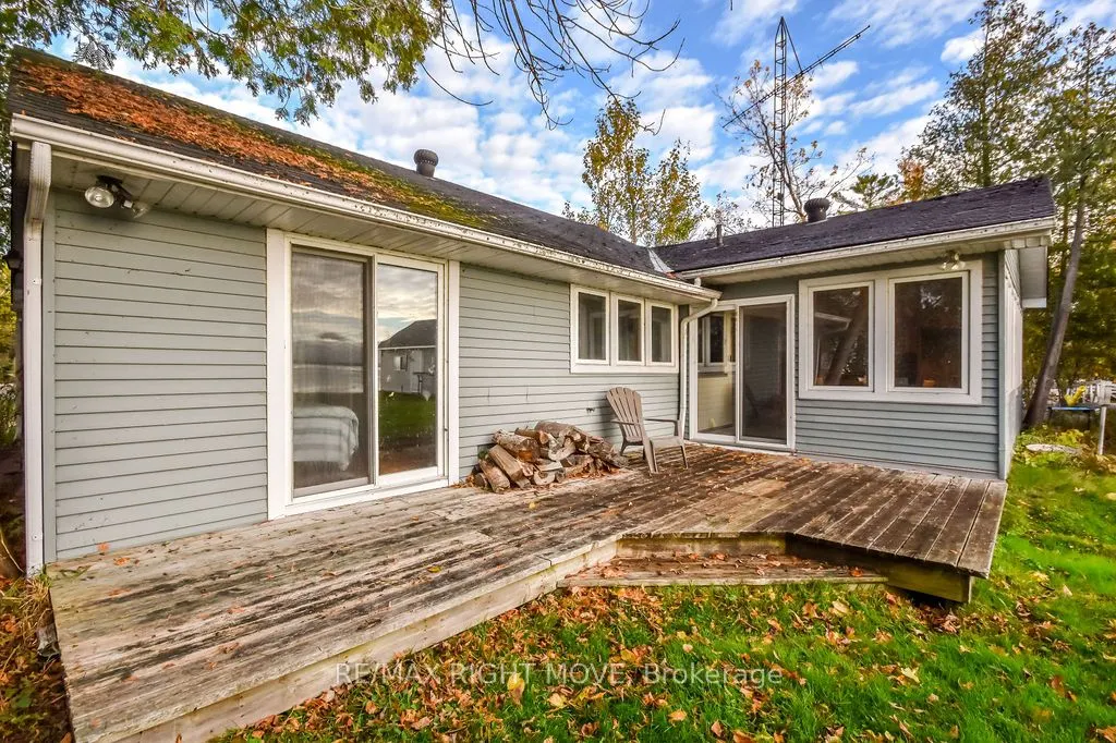 1467 Cunningham Crescent