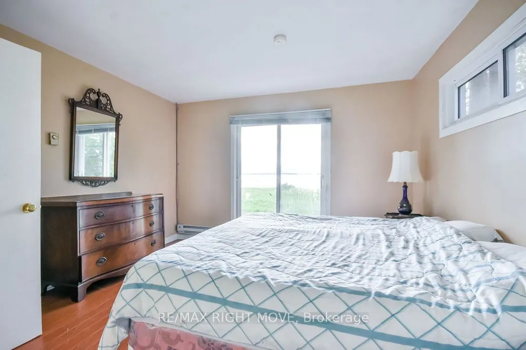 1467 Cunningham Crescent