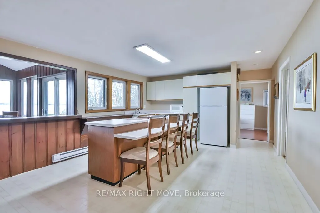 1467 Cunningham Crescent