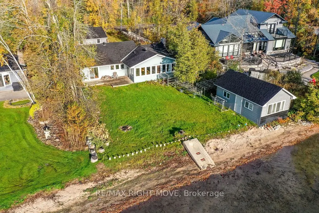 1467 Cunningham Crescent