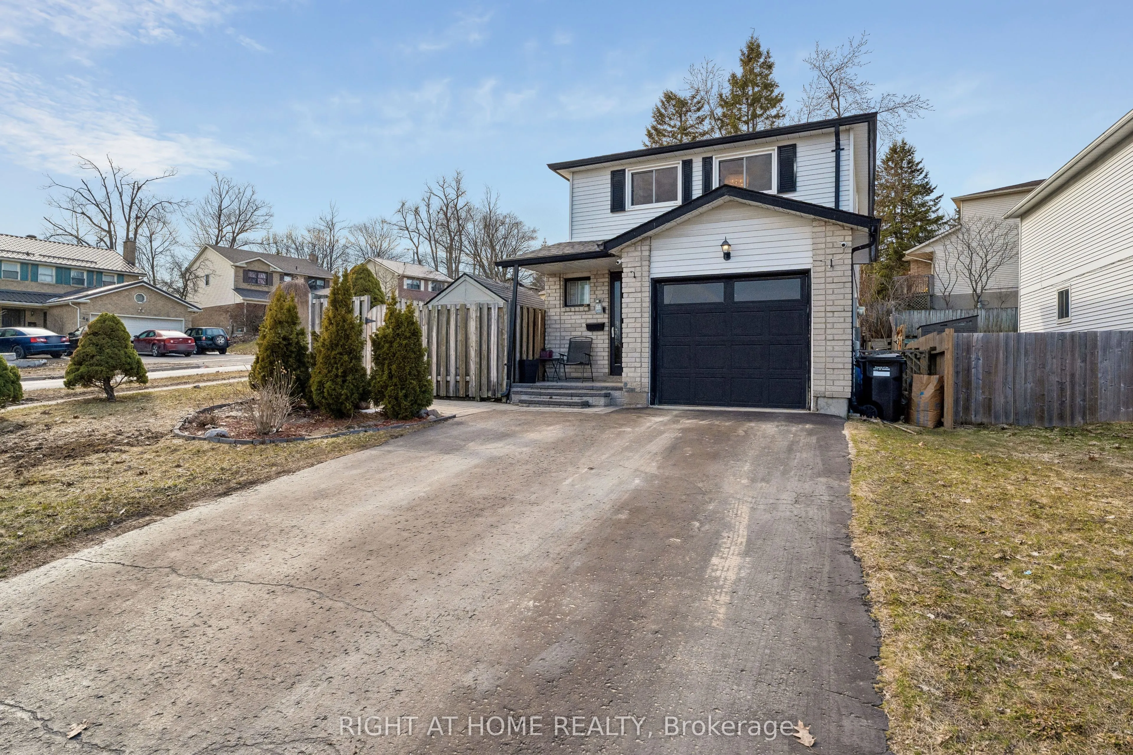 56 Hemingway Crescent