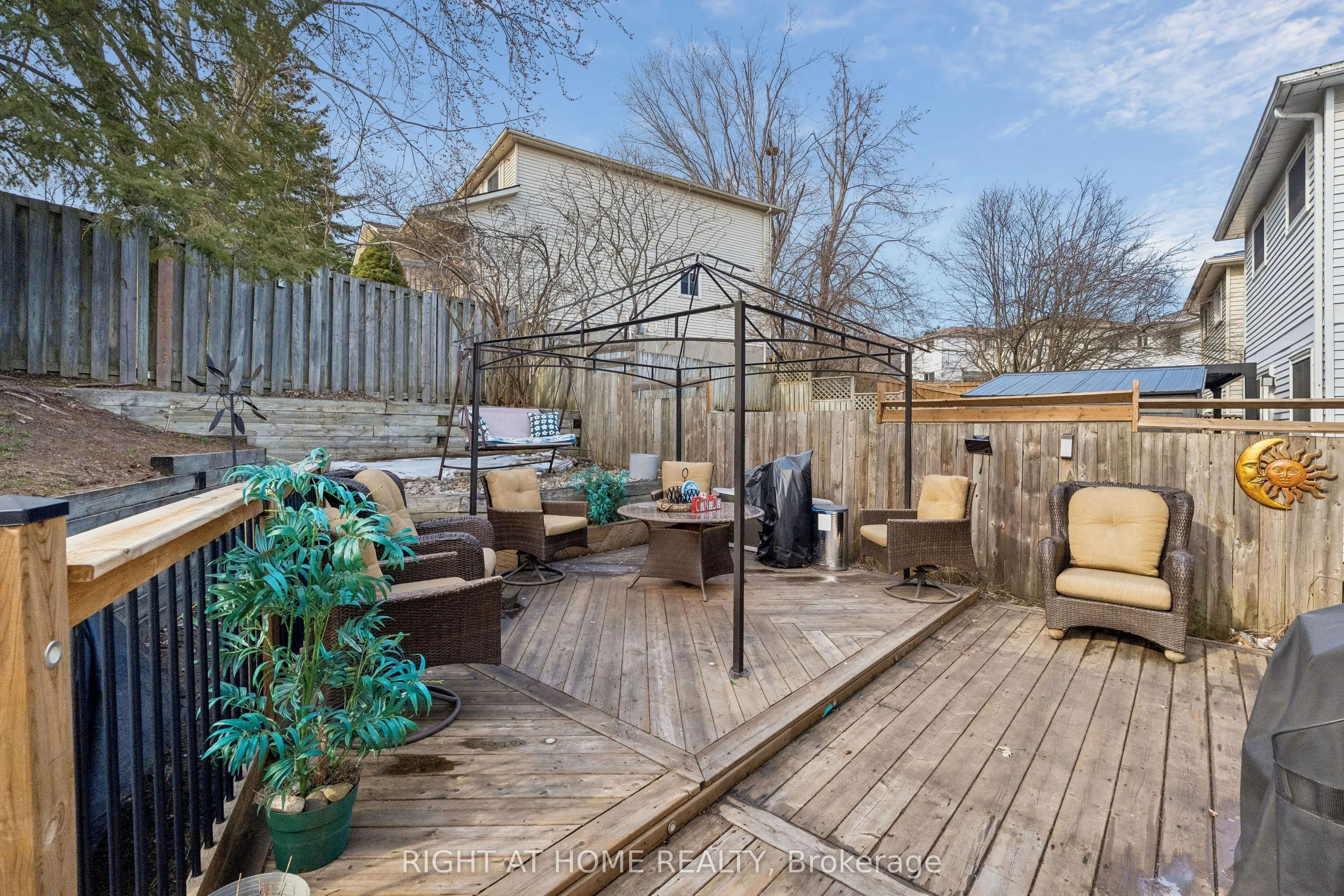 56 Hemingway Crescent