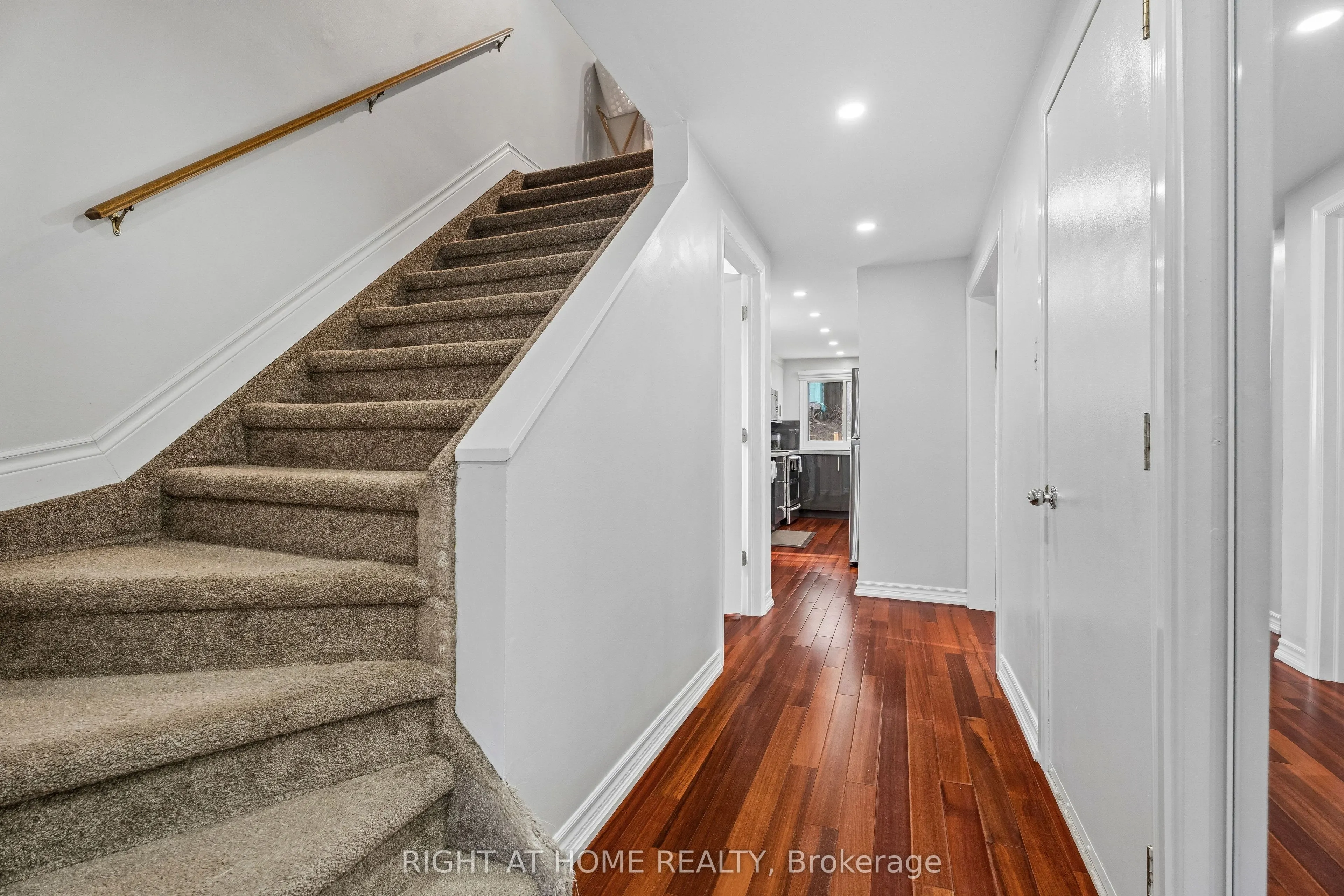56 Hemingway Crescent
