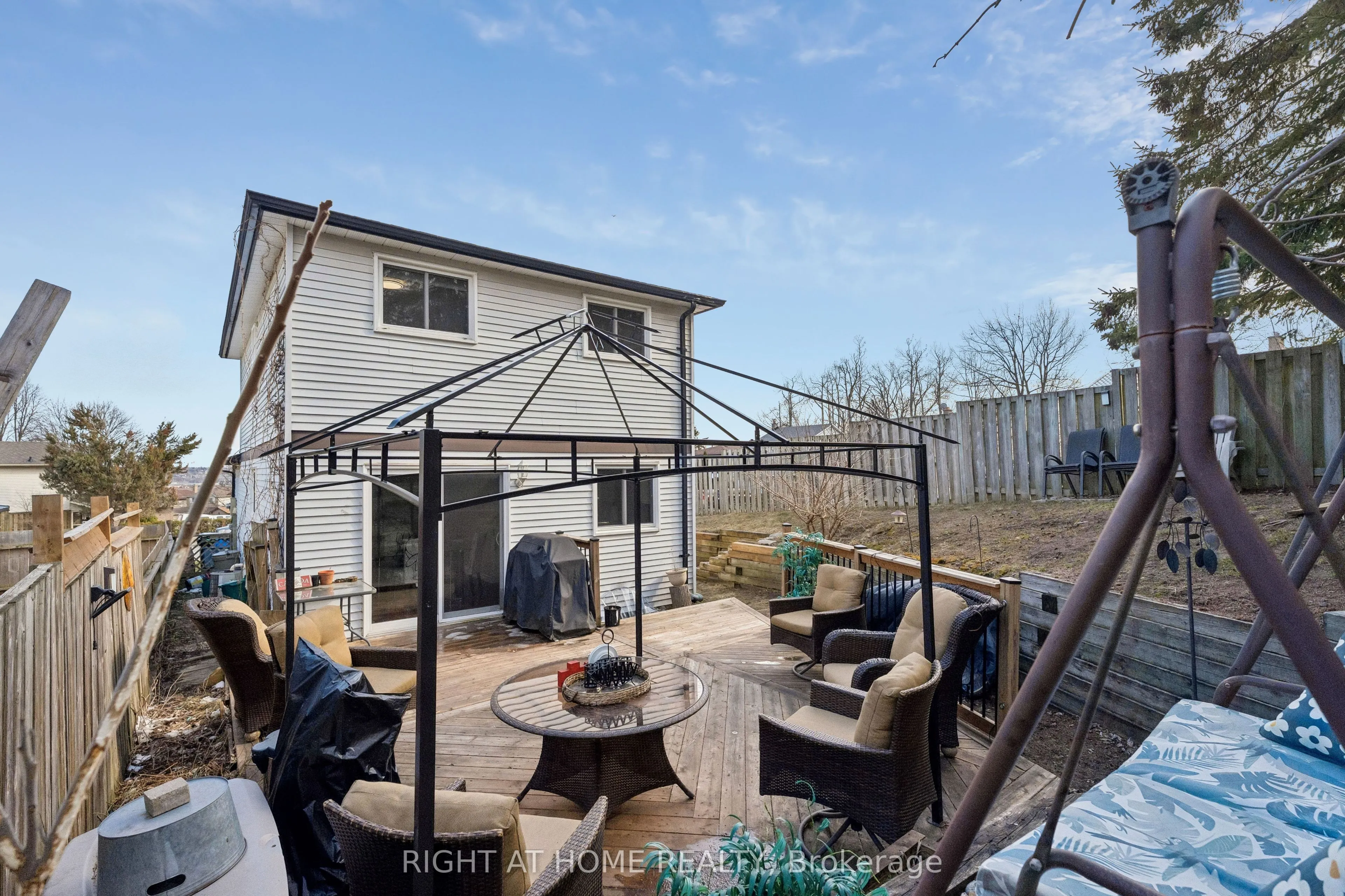 56 Hemingway Crescent