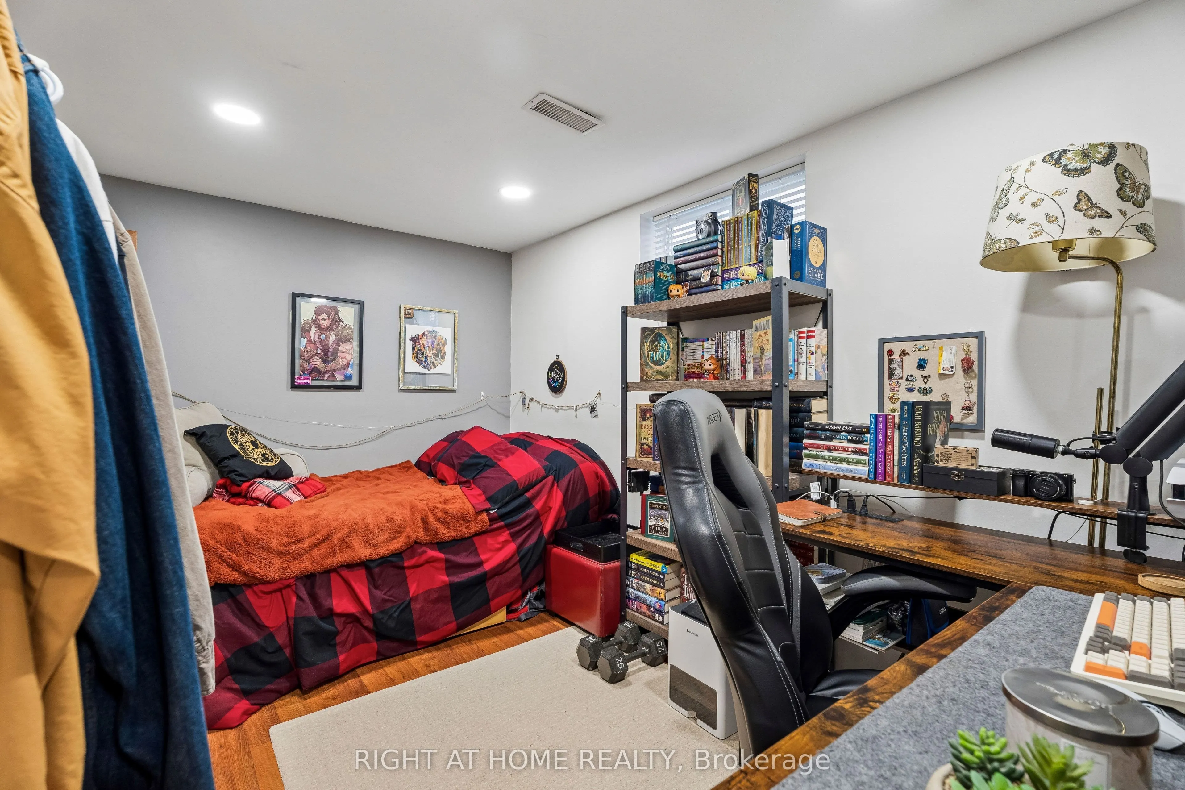 56 Hemingway Crescent