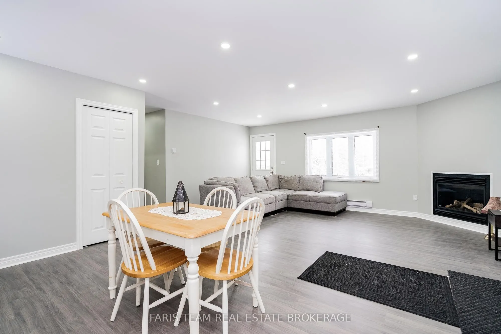 3554 John Street